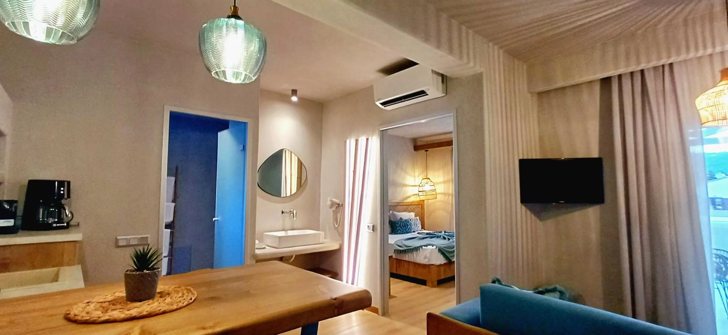 Bed in Sunrise Village Hotel Apartments