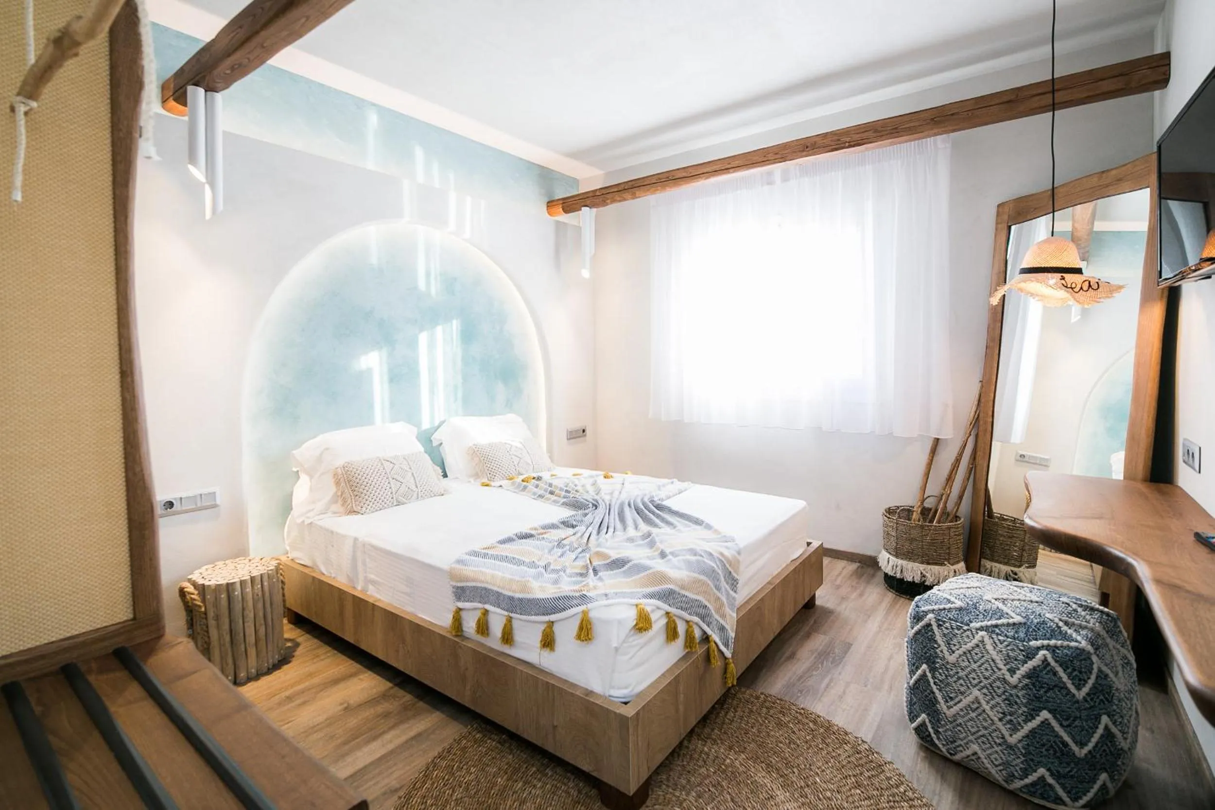 Bedroom, Bed in Sunrise Village Hotel Apartments