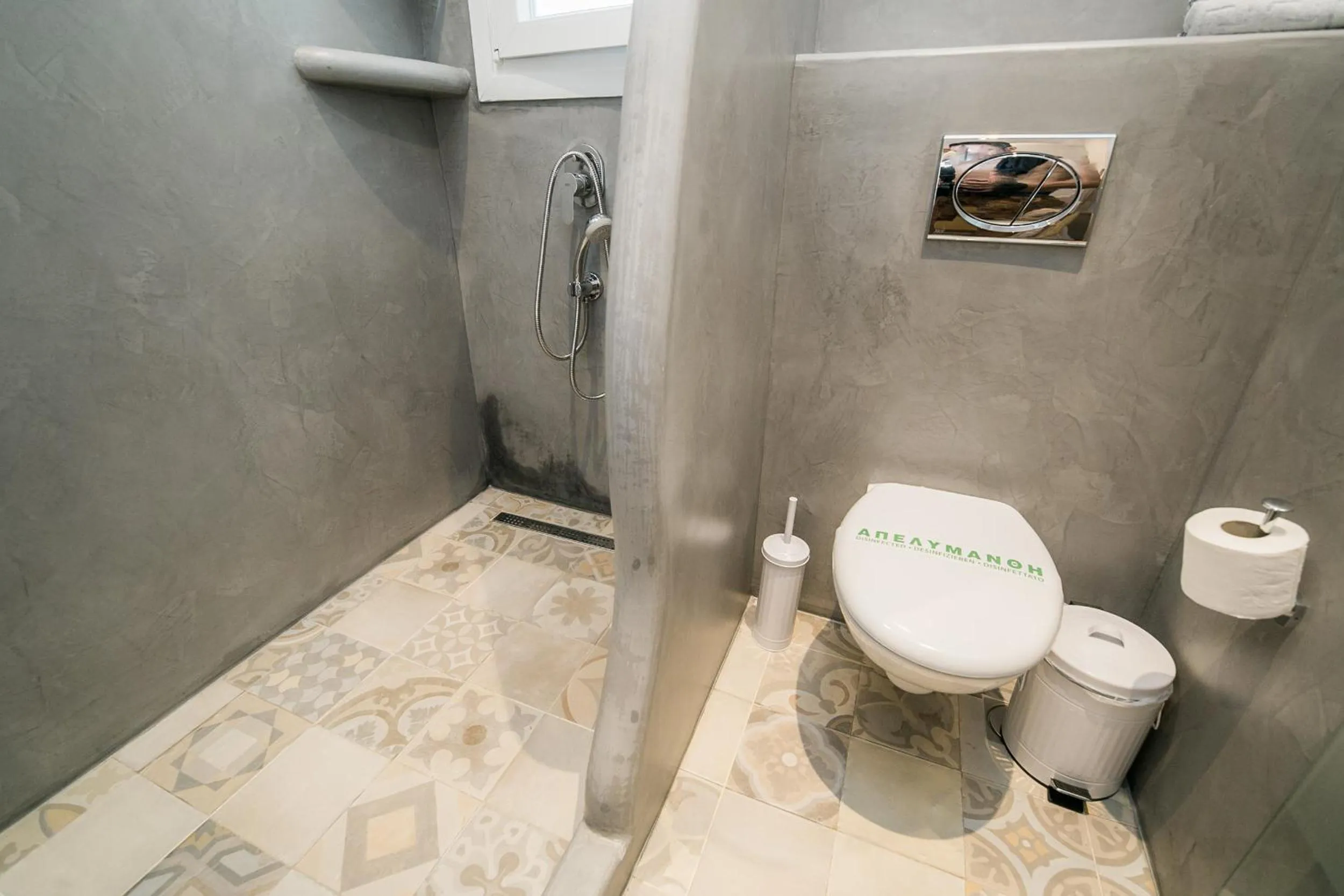 Bathroom in Sunrise Village Hotel Apartments