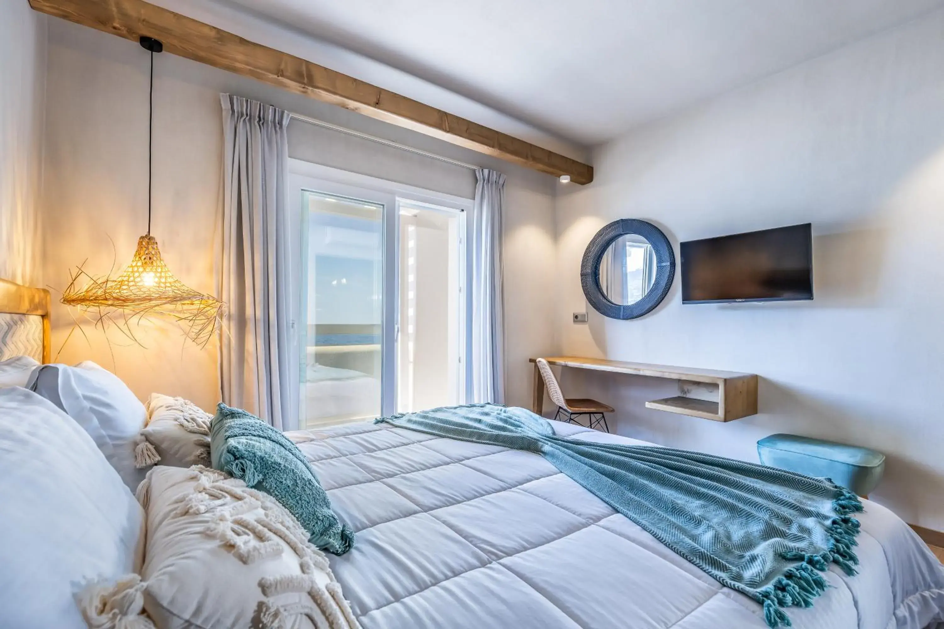 Deluxe Suite with Sea View in Sunrise Village Hotel Apartments Deluxe Suite with Sea View in Sunrise Village Hotel Apartments