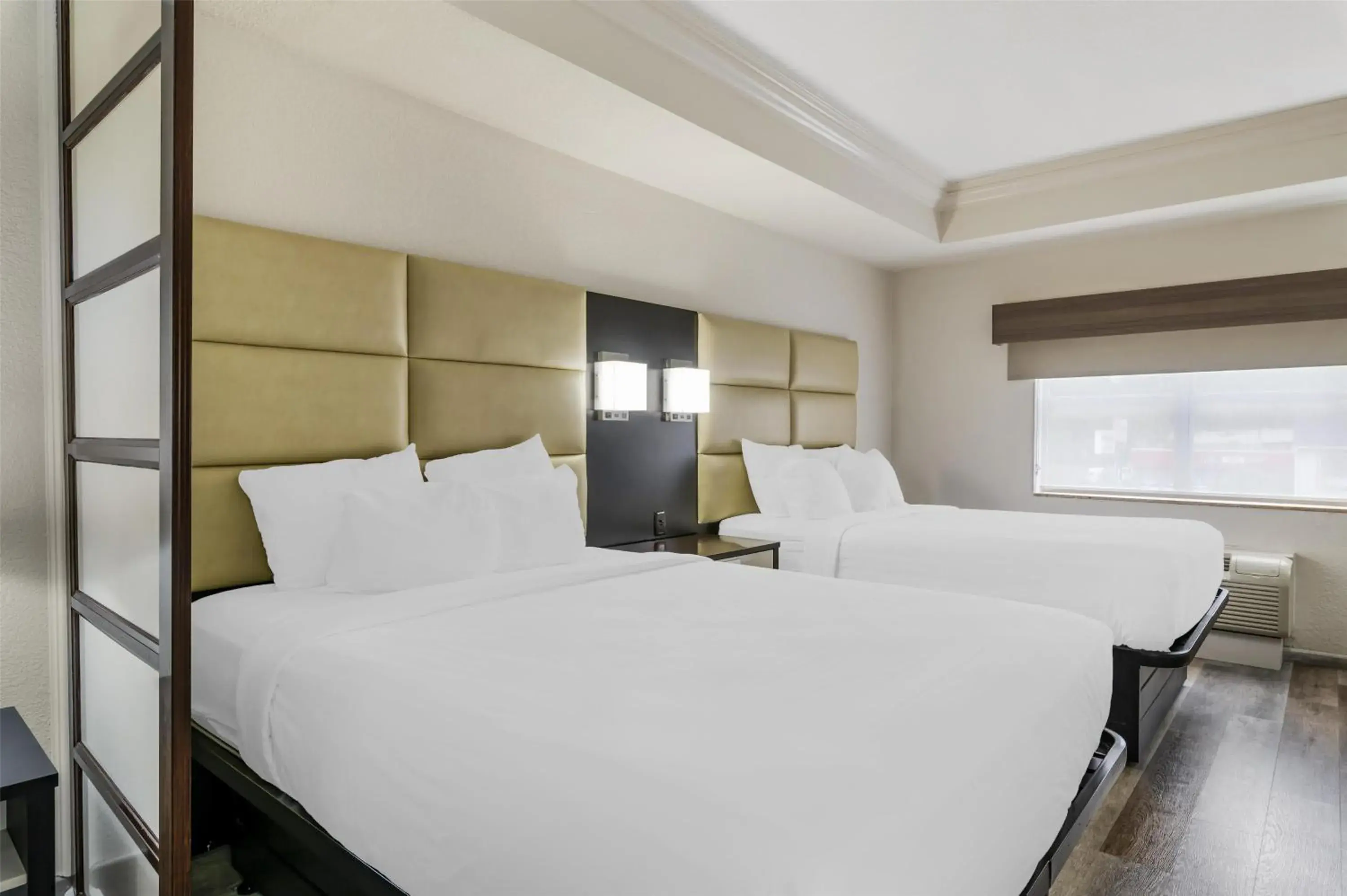 Queen Room with Two Queen Beds - Disability Access - Non Smoking in Best Western Plus JFK Inn & Suites Queen Room with Two Queen Beds - Disability Access - Non Smoking in Best Western Plus JFK Inn & Suites