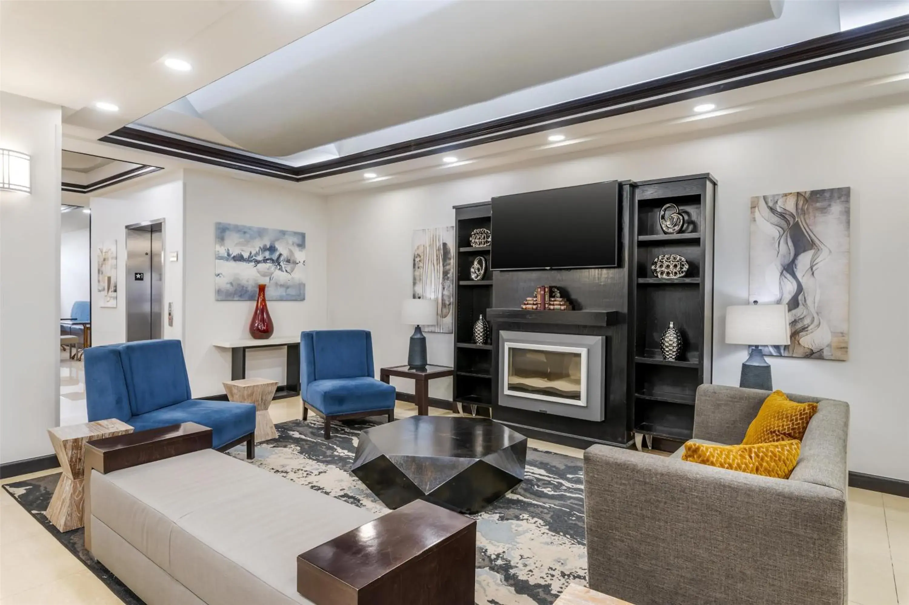 Lobby or reception in Best Western Plus JFK Inn & Suites Lobby or reception in Best Western Plus JFK Inn & Suites