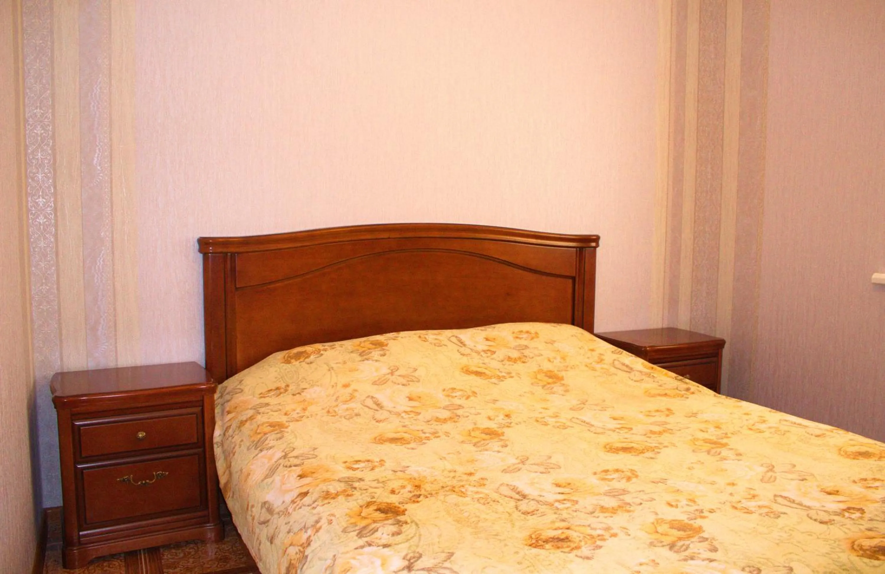 Bed in Smotrytska Vezha