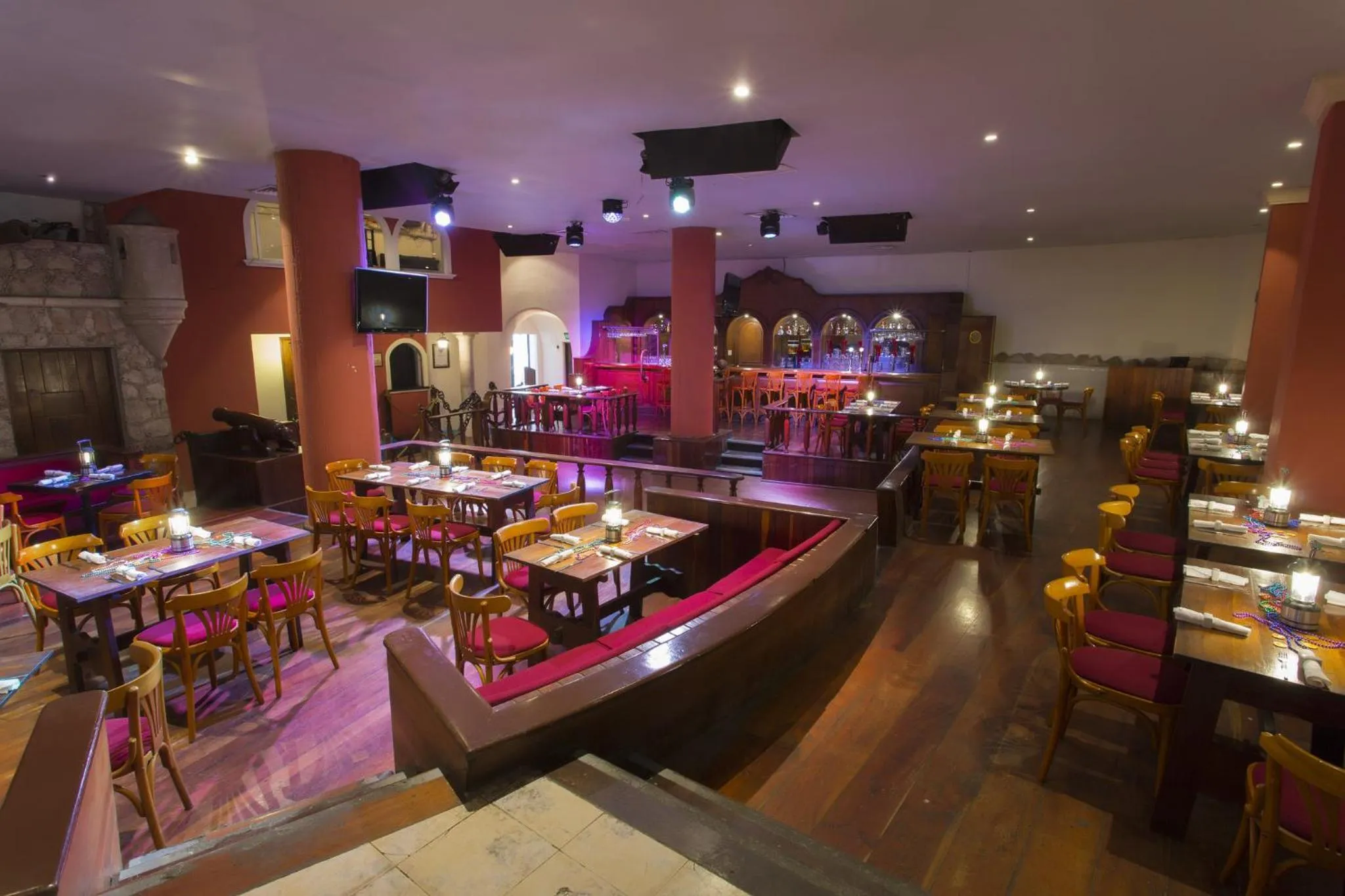 Restaurant/places to eat in Gamma Campeche Malecon