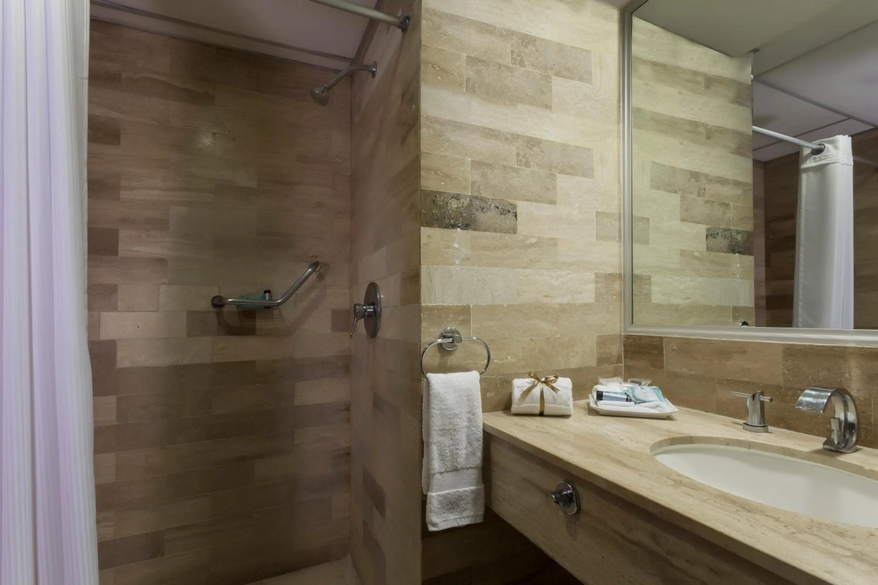 Bedroom in Gamma Campeche Malecon