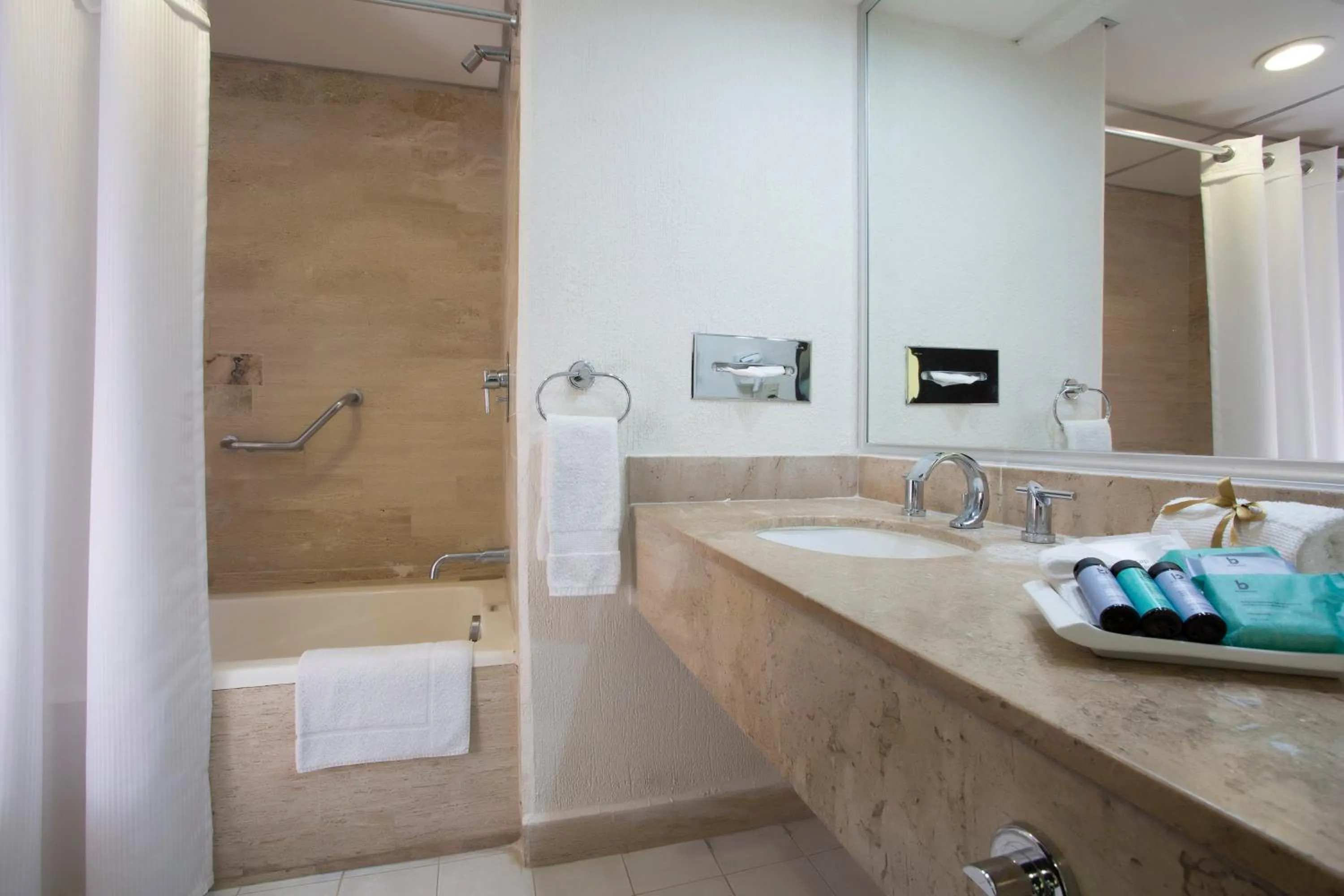 Bedroom in Gamma Campeche Malecon