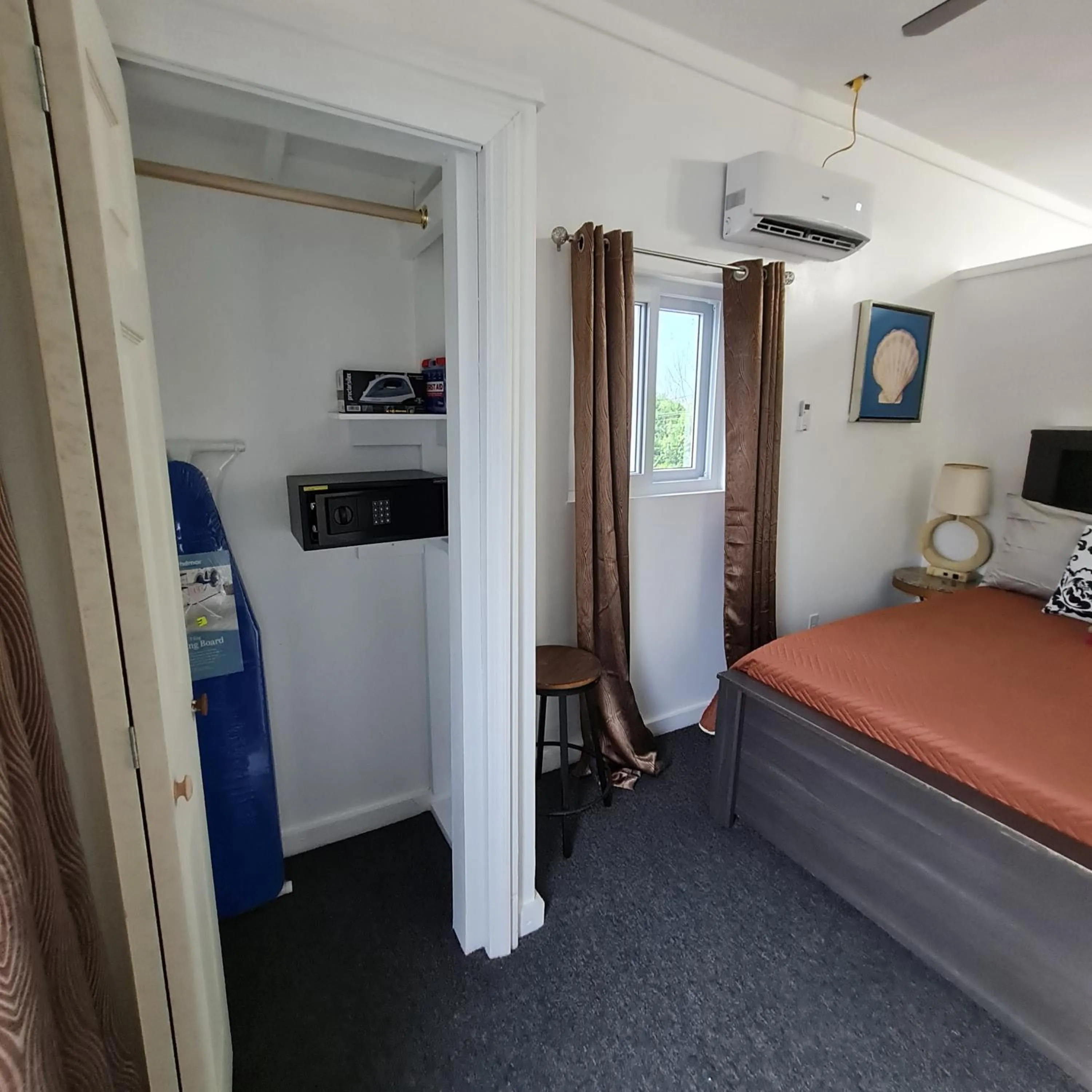 Bedroom, Bed in BELL At The Airport Suites Adults Only - Free Airport Transportation