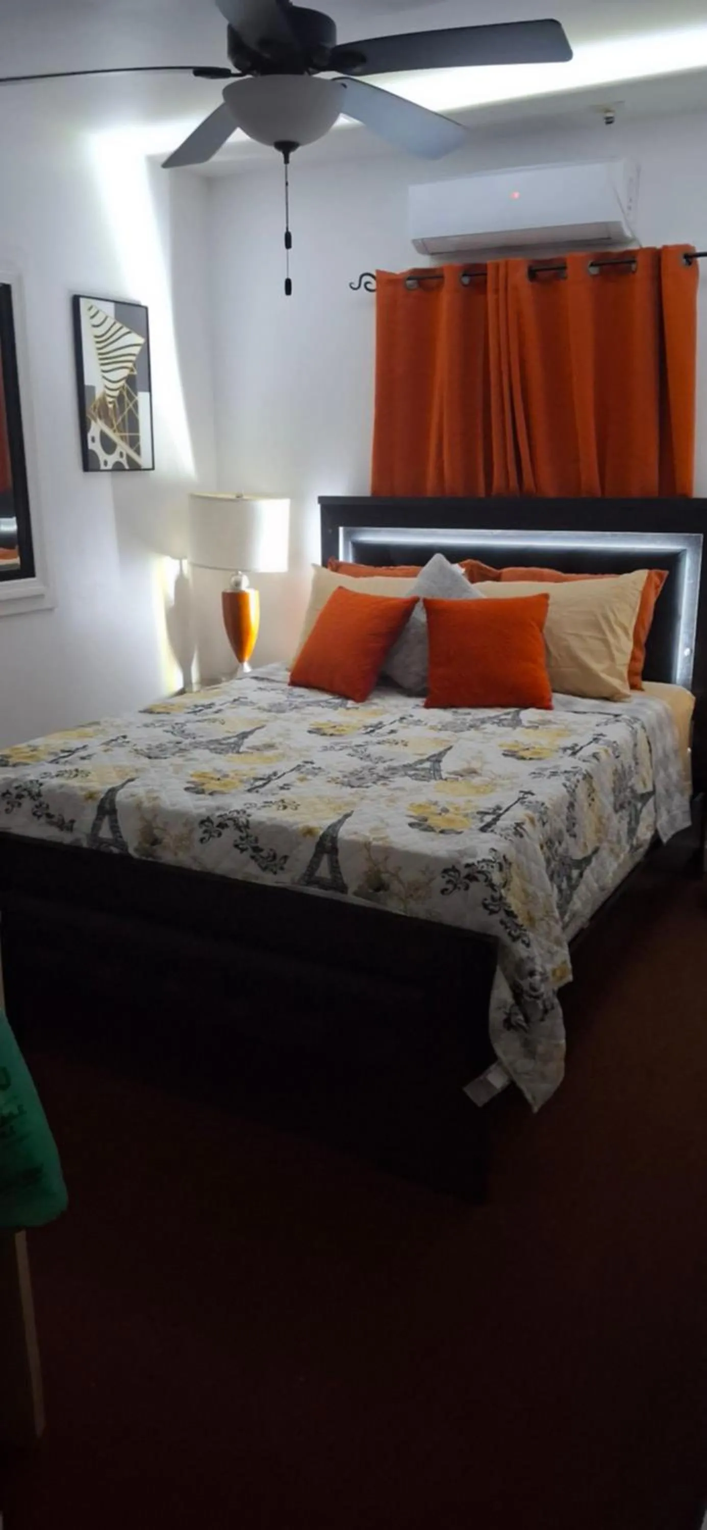 Bed in BELL At The Airport Suites Adults Only - Free Airport Transportation