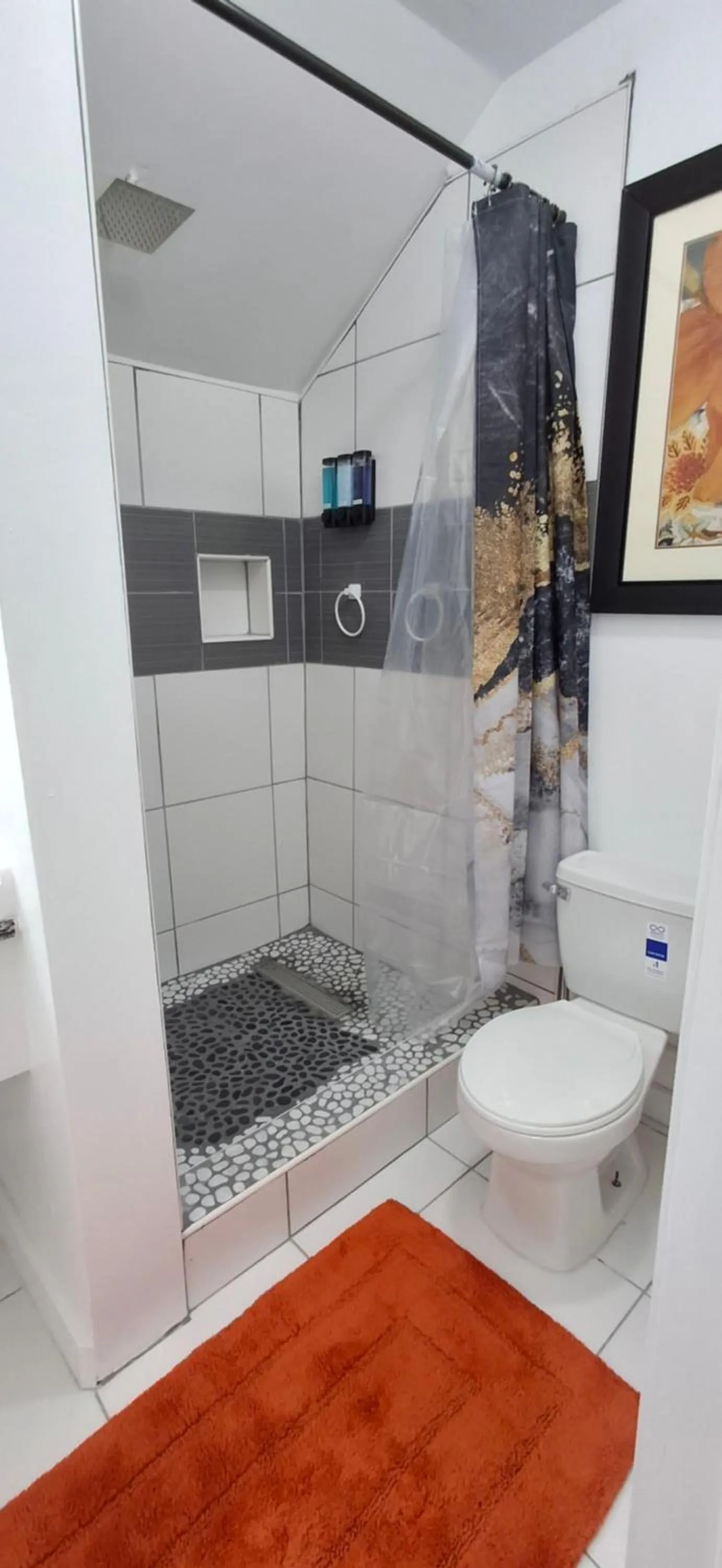 Bathroom in BELL At The Airport Suites Adults Only - Free Airport Transportation