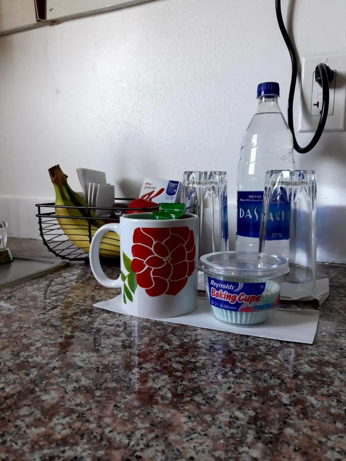 Kitchen or kitchenette in BELL At The Airport Suites Adults Only - Free Airport Transportation