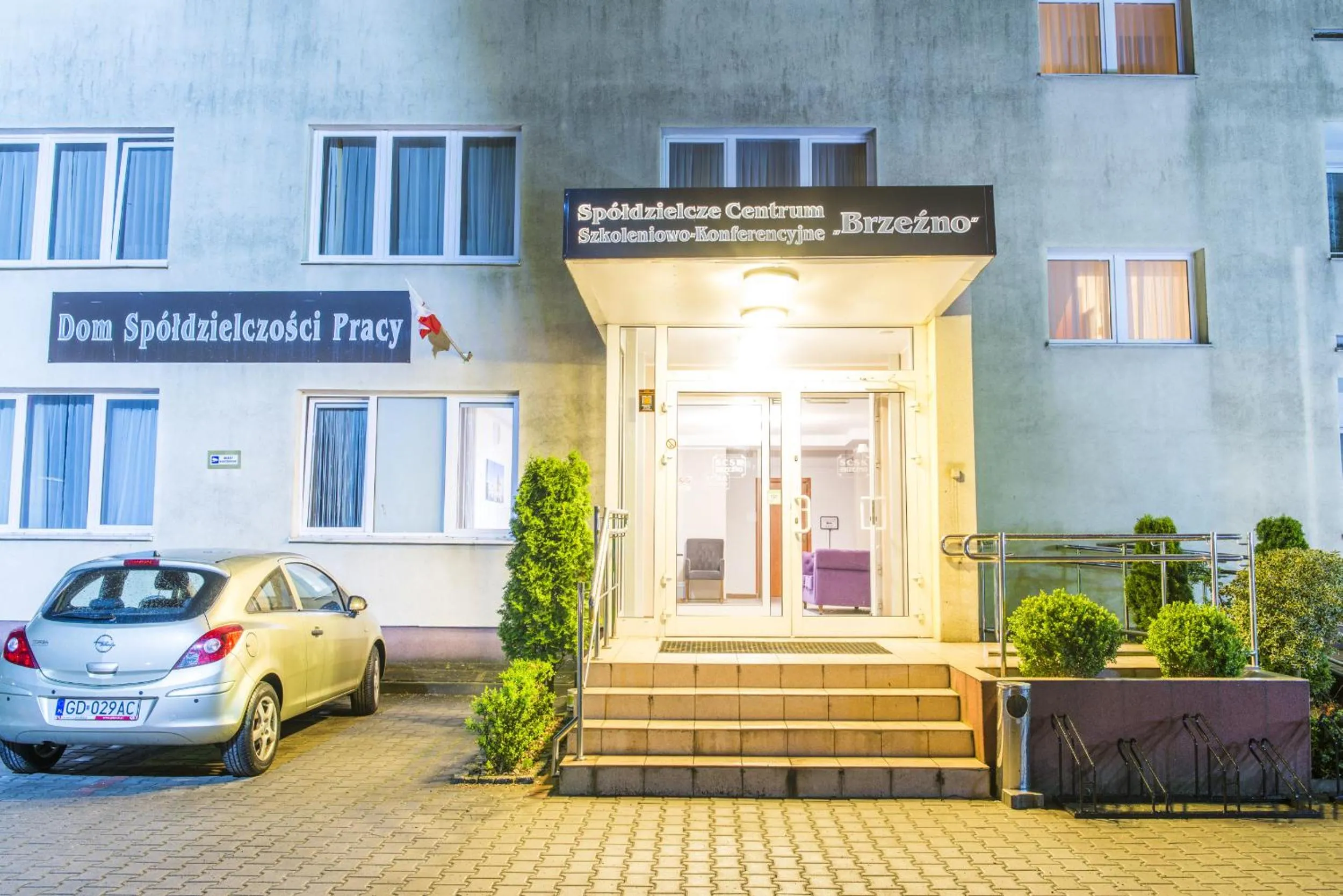 Facade/entrance in SCSK Brzeźno