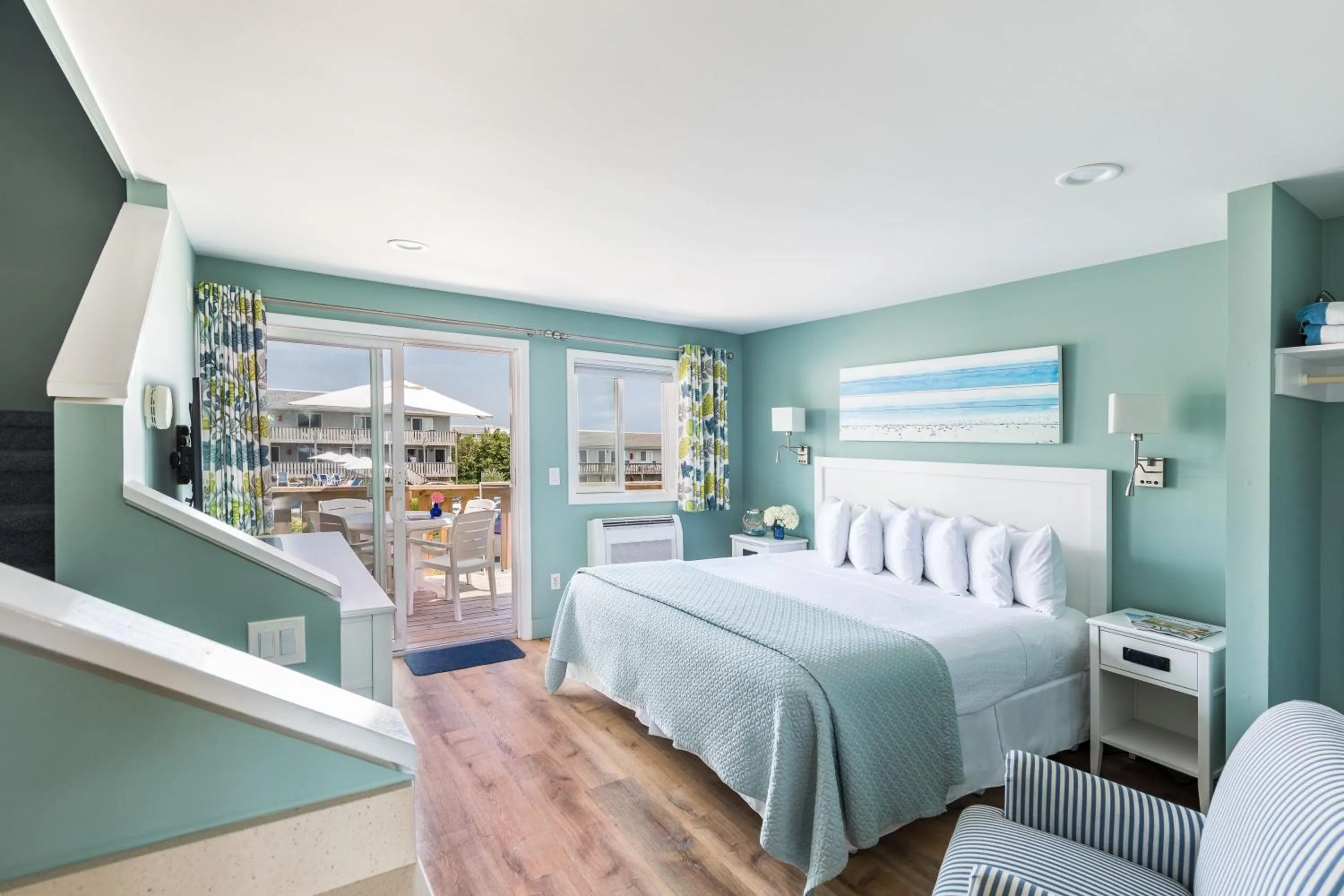 Bed in Hartman's Briney Breezes Beach Resort