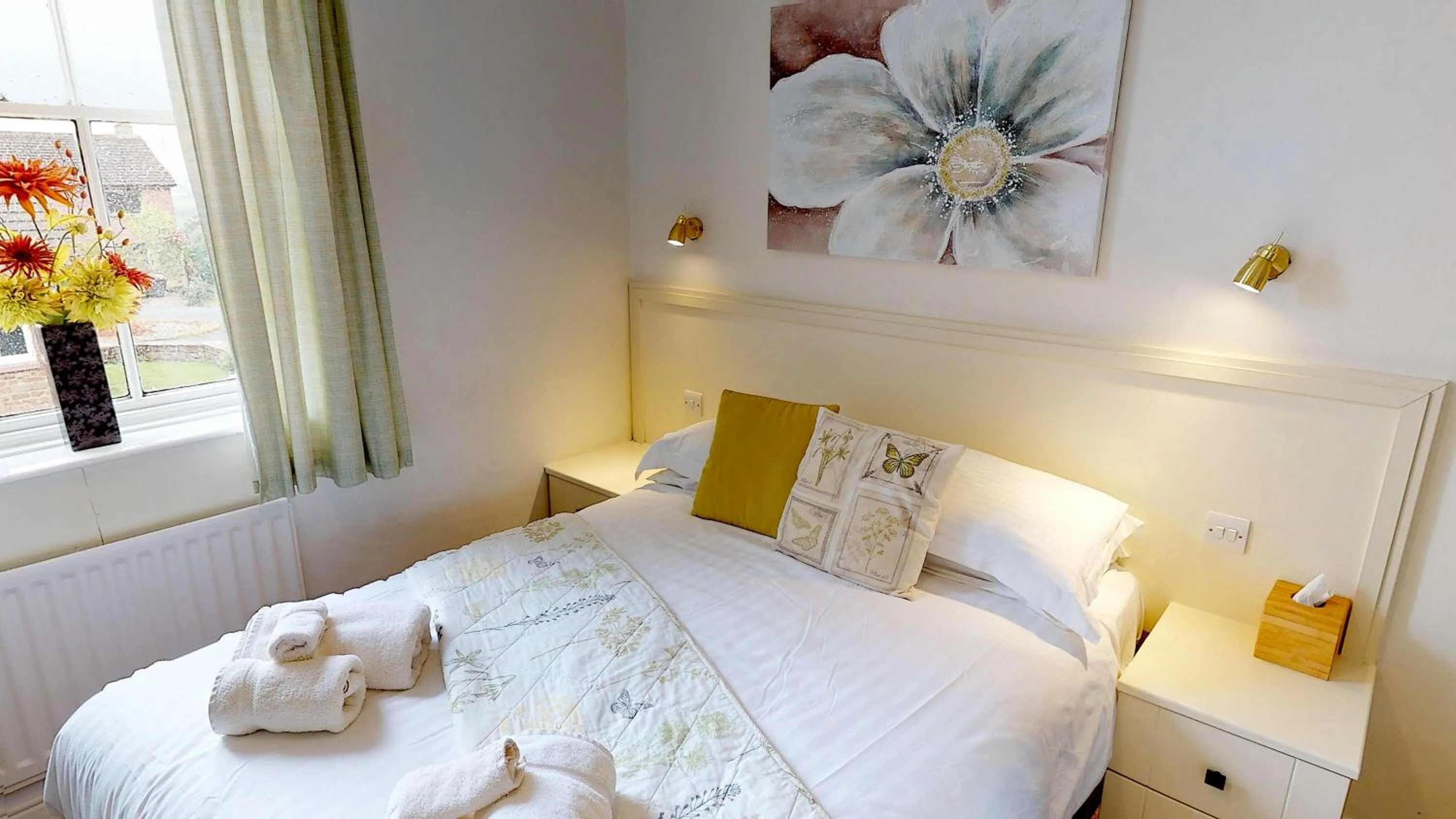 Bedroom, Bed in Black Swan