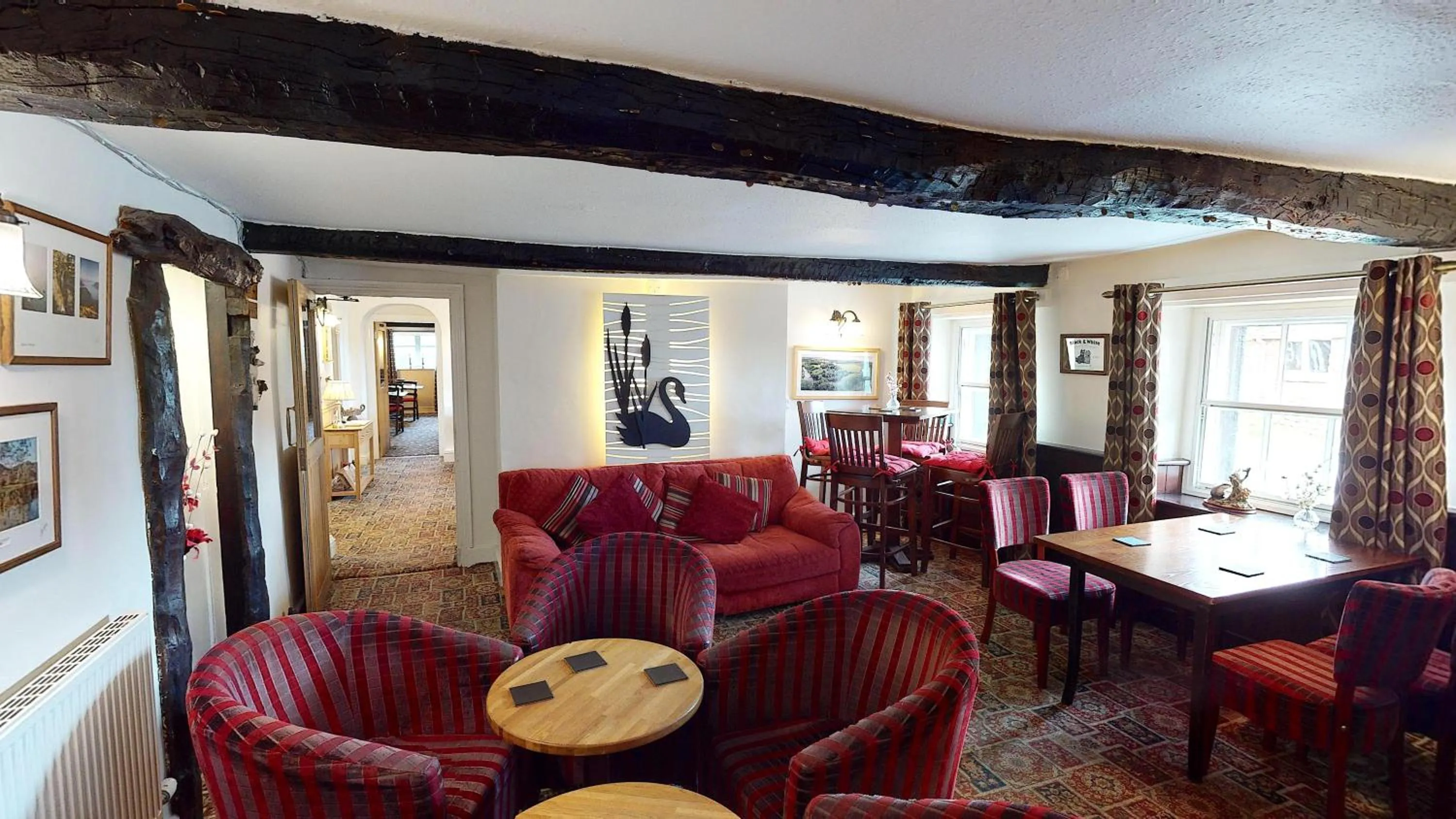 Lounge or bar in Black Swan