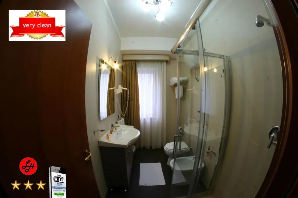 Bathroom in Hotel Luxor