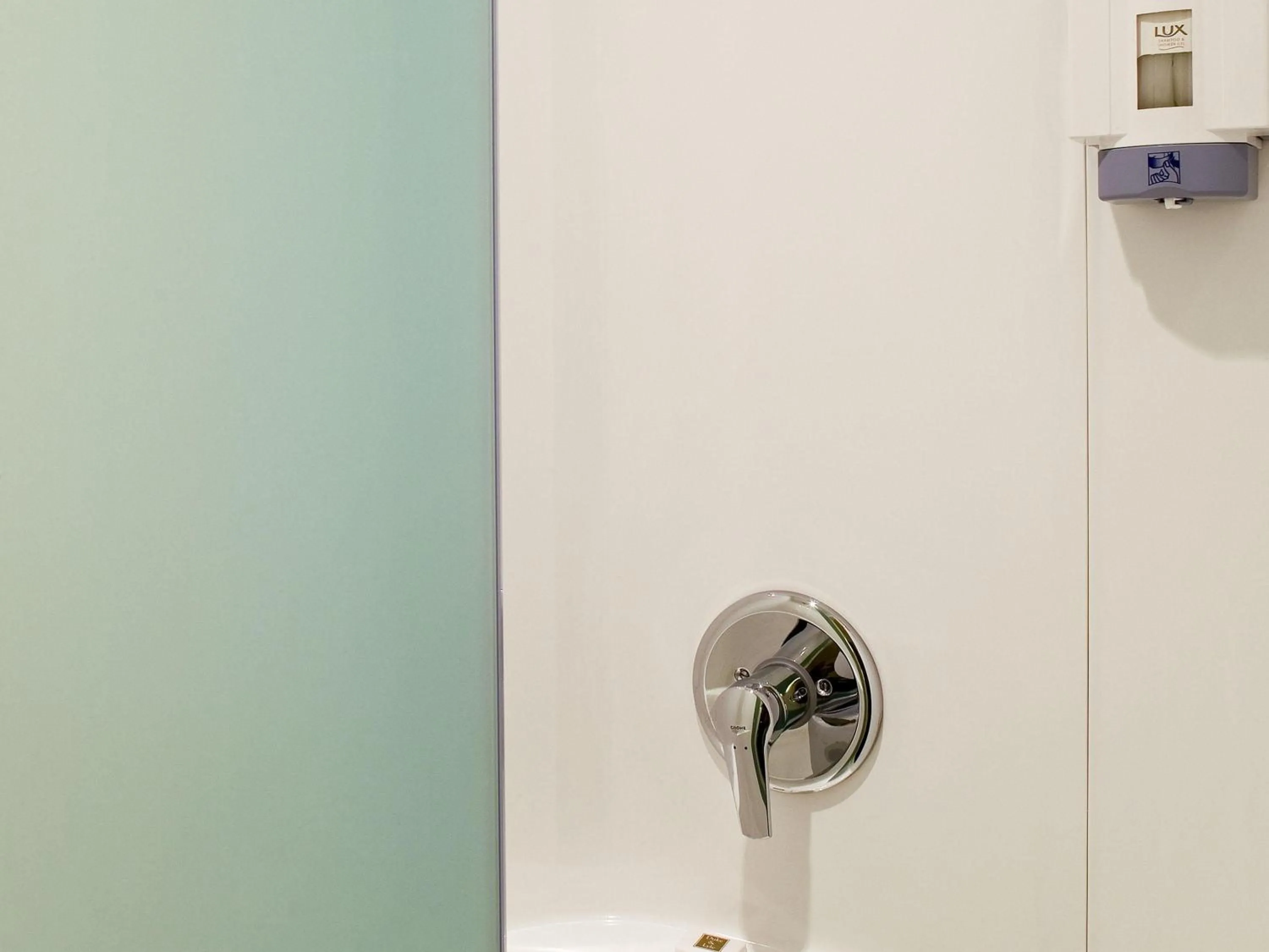 Bedroom in ibis budget Birmingham Centre