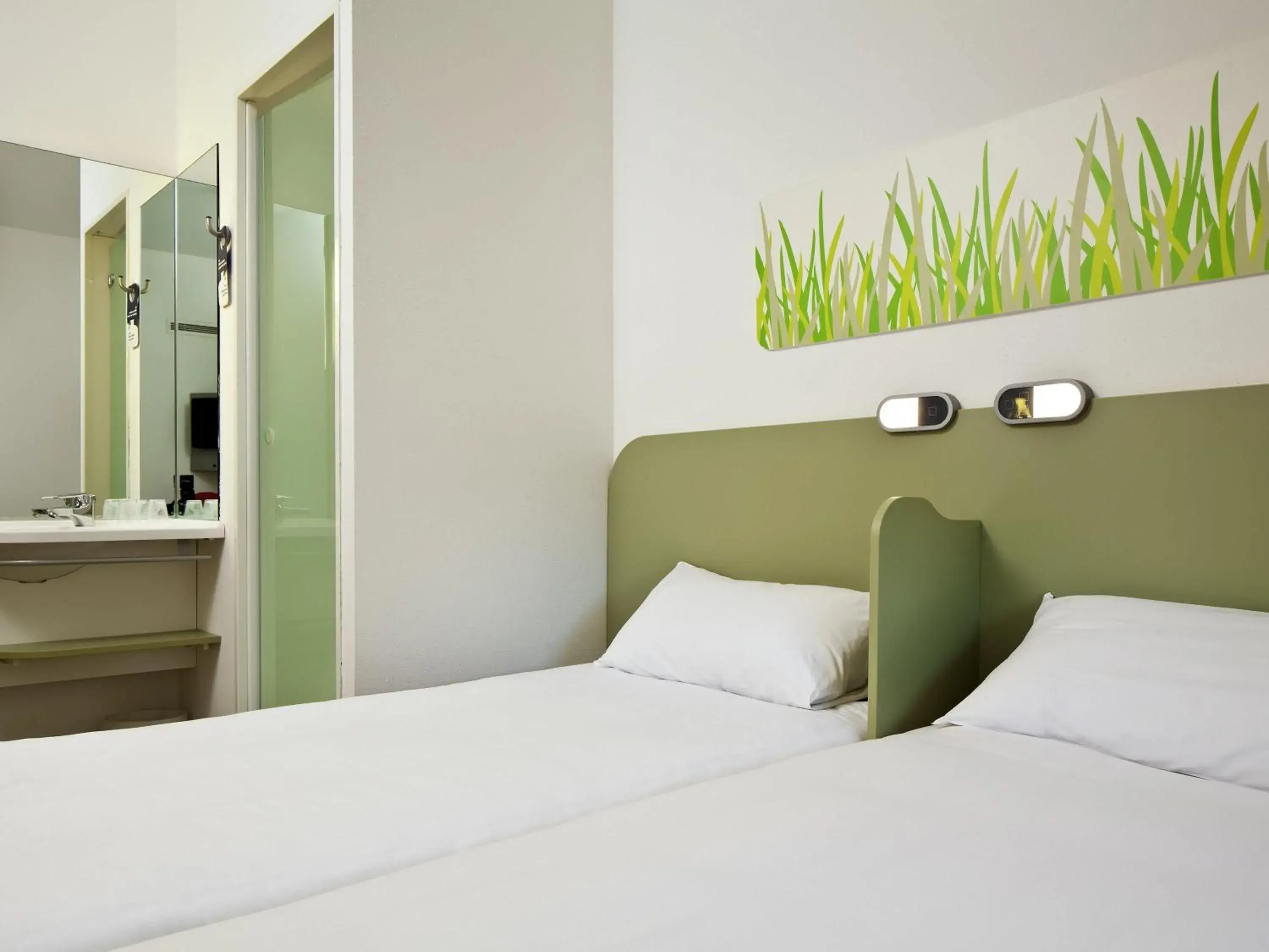 Bedroom, Bed in ibis budget Birmingham Centre Bedroom, Bed in ibis budget Birmingham Centre