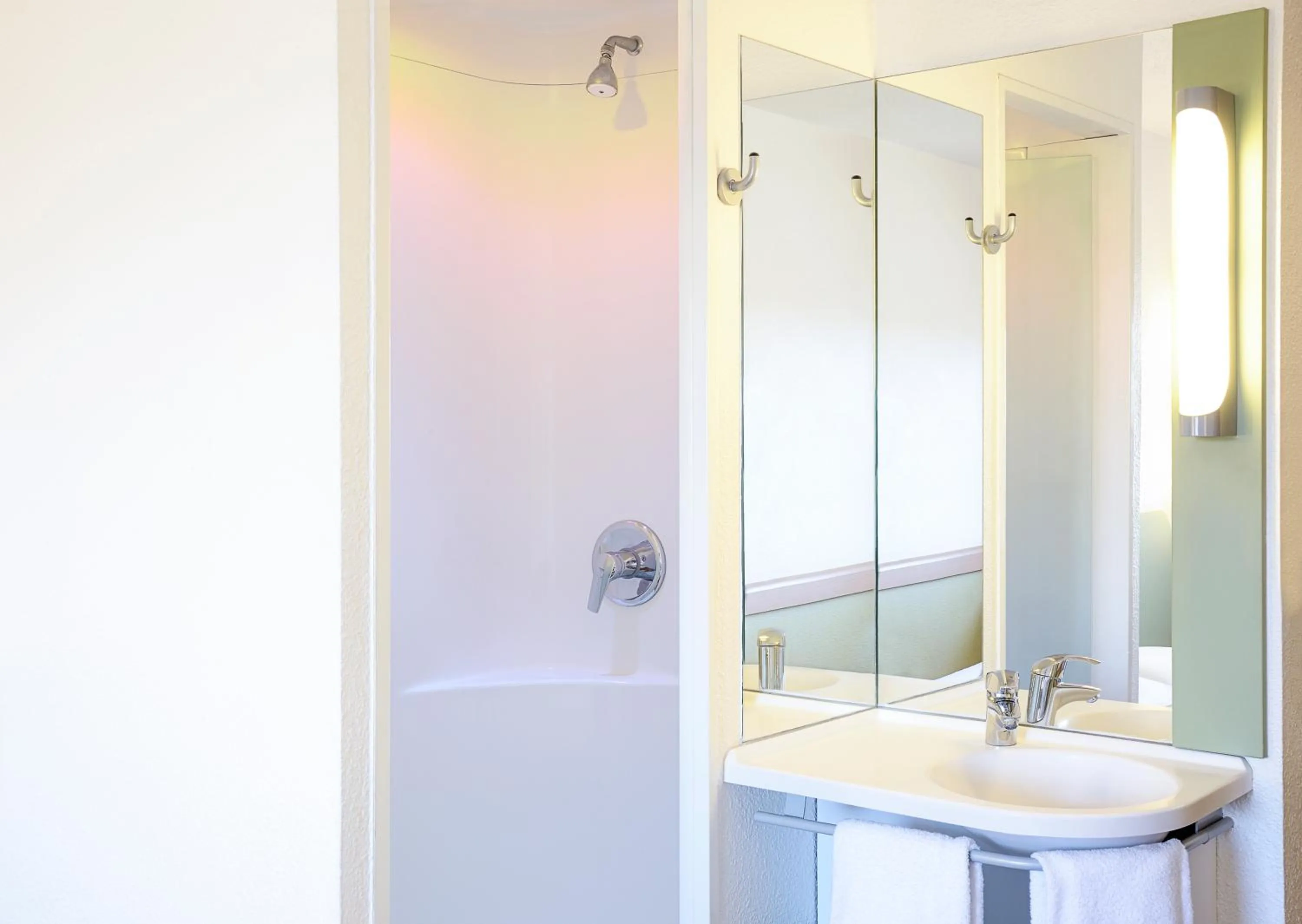 Bathroom in ibis budget Birmingham Centre