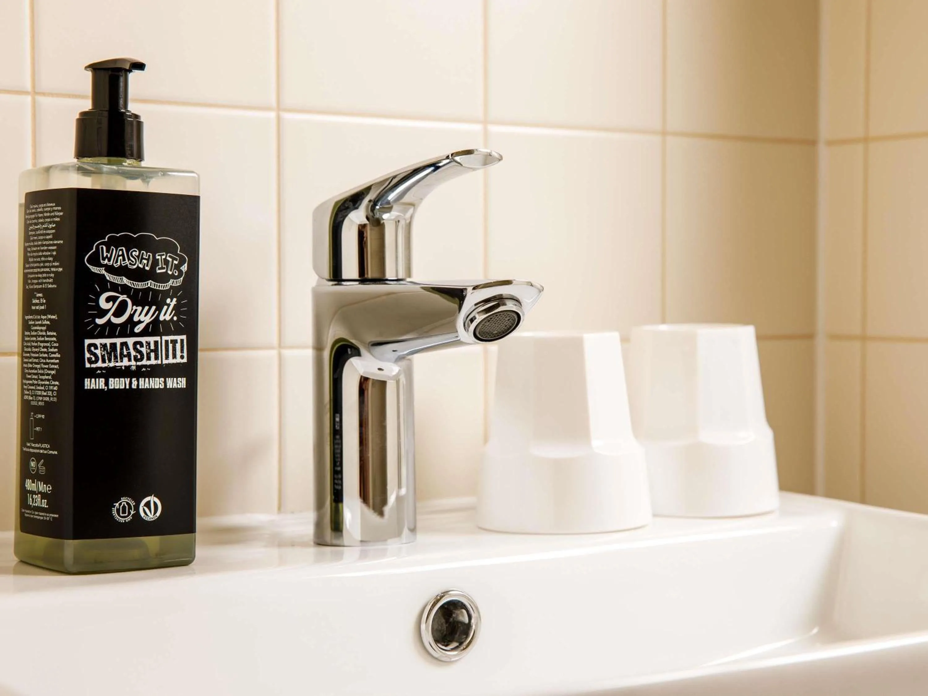 Bedroom in ibis budget Birmingham Centre