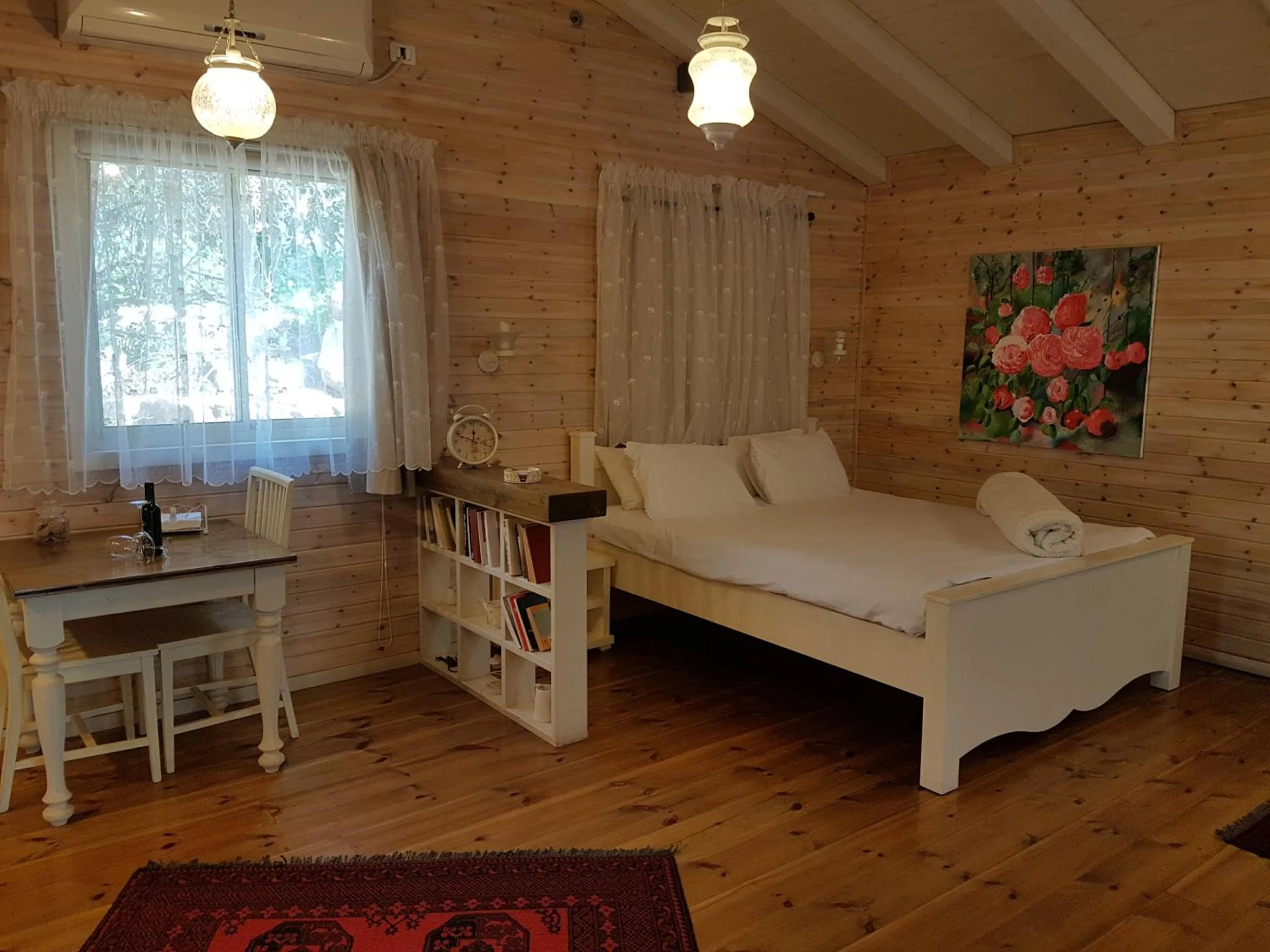 Bed in Betzel Ha'Ella