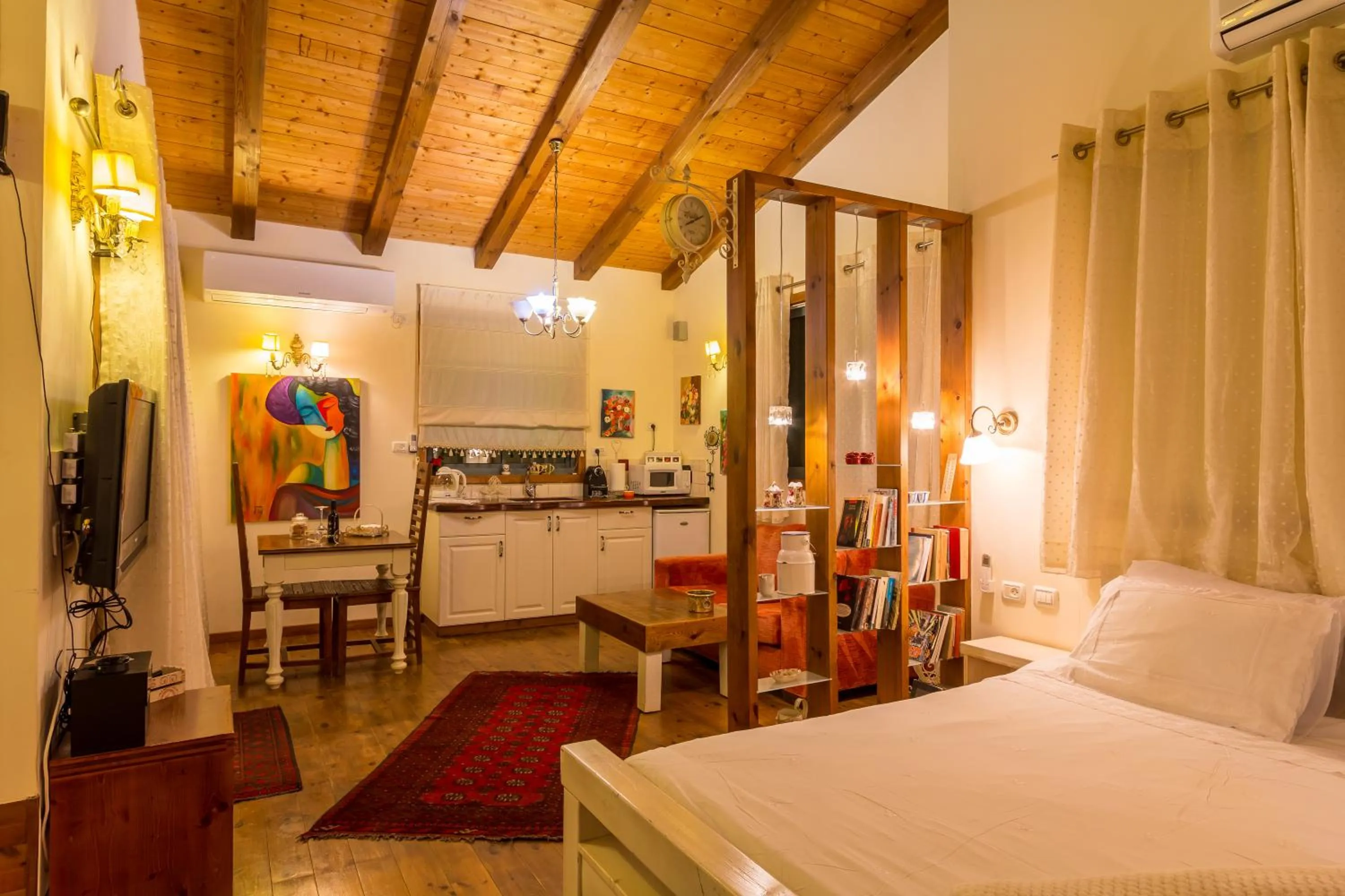 Bed in Betzel Ha'Ella