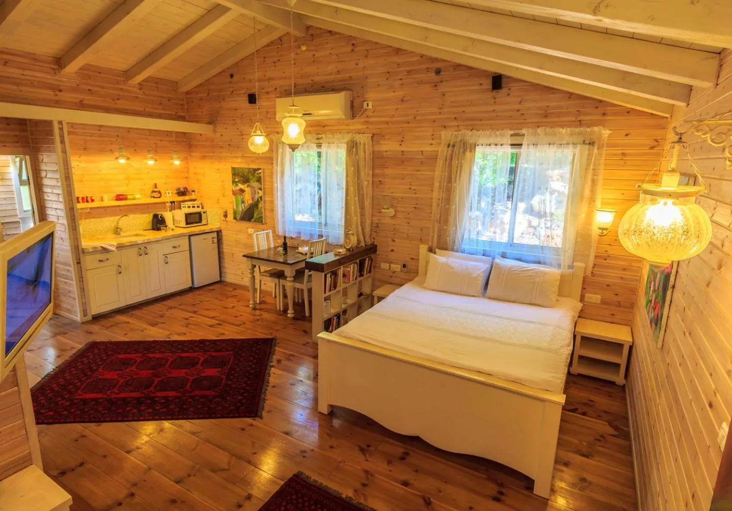 Bed in Betzel Ha'Ella