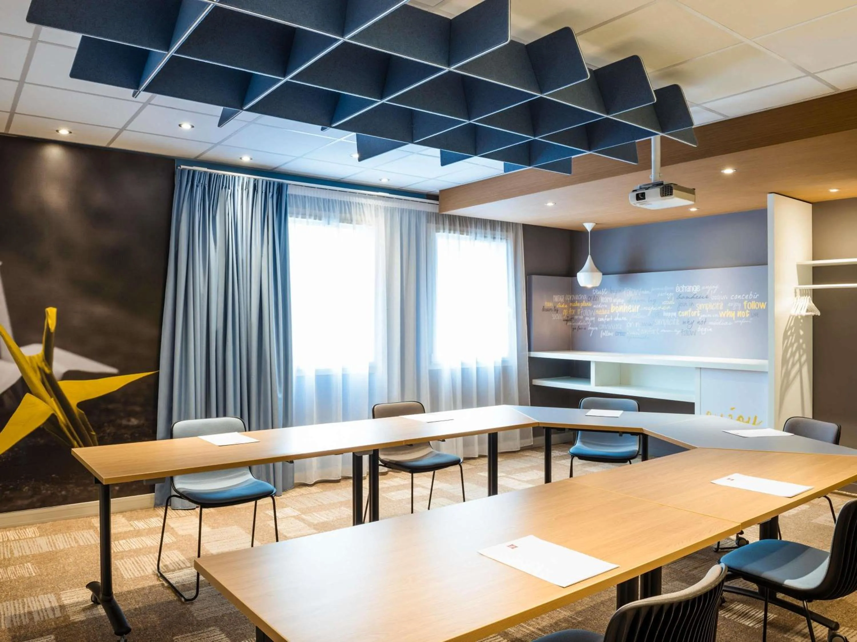 Meeting/conference room in ibis Troyes Centre