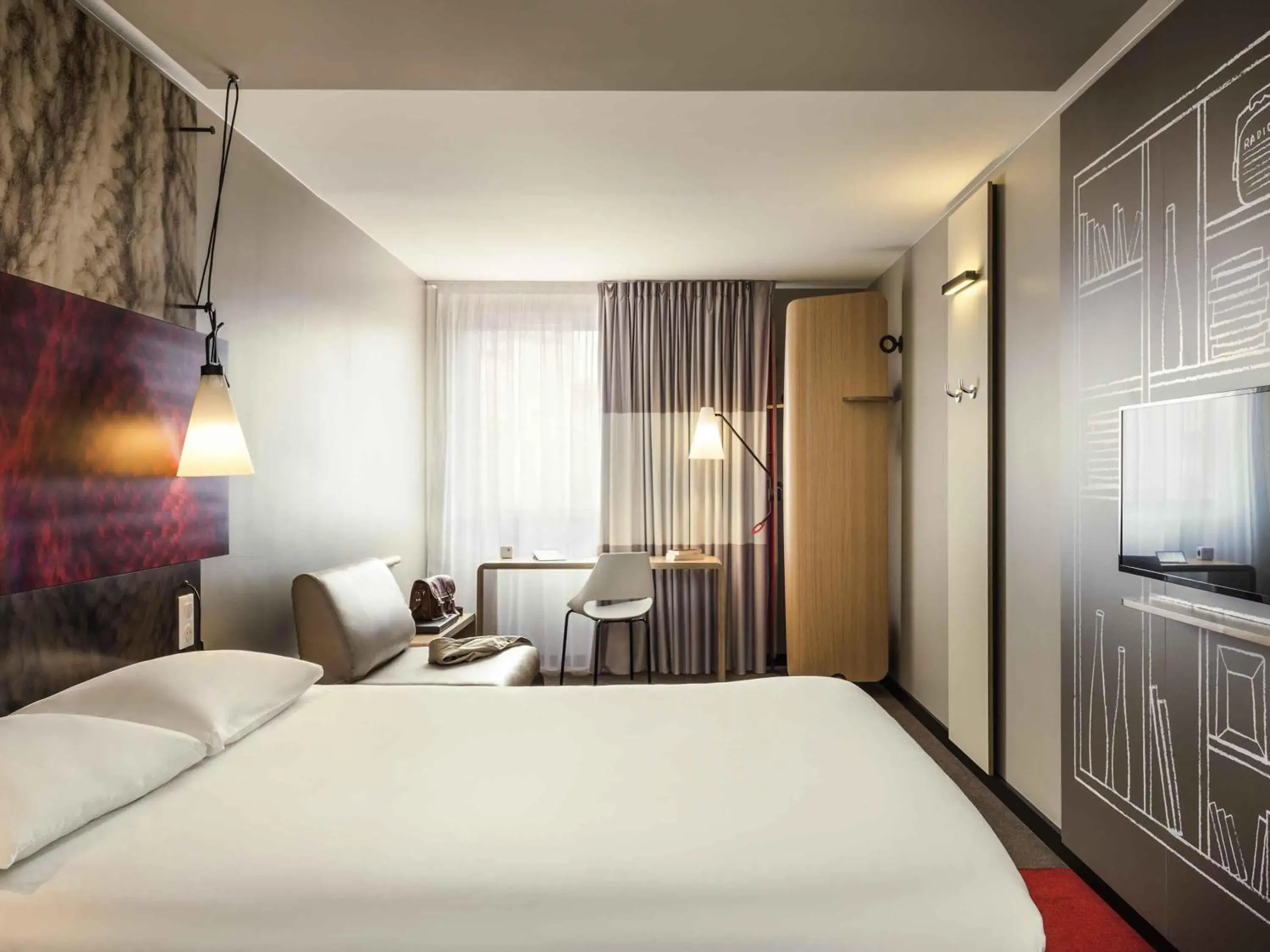 Bedroom, Bed in ibis Troyes Centre Bedroom, Bed in ibis Troyes Centre