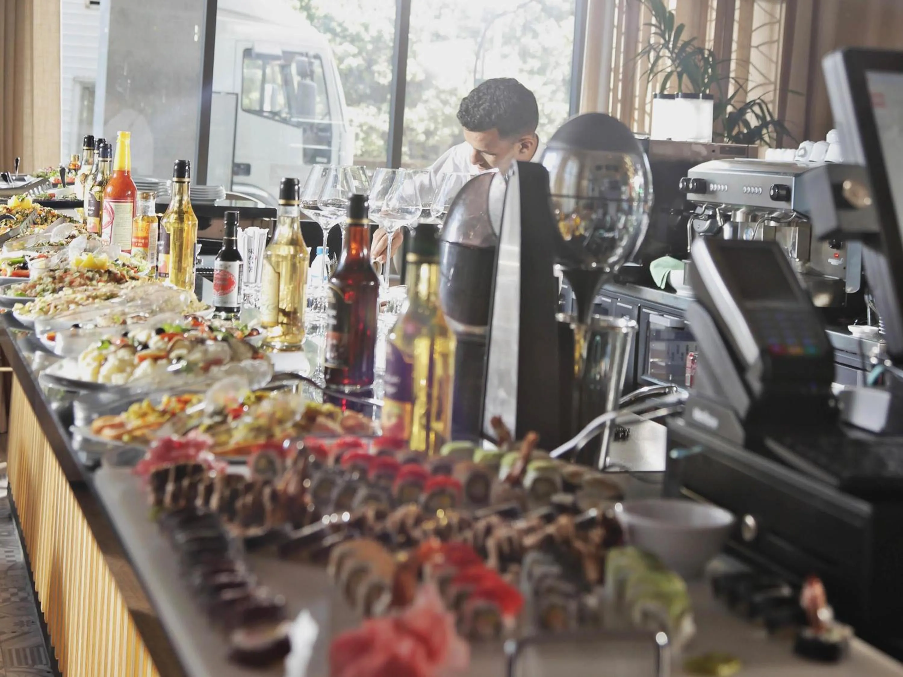 Restaurant/places to eat in Novotel Mohammedia