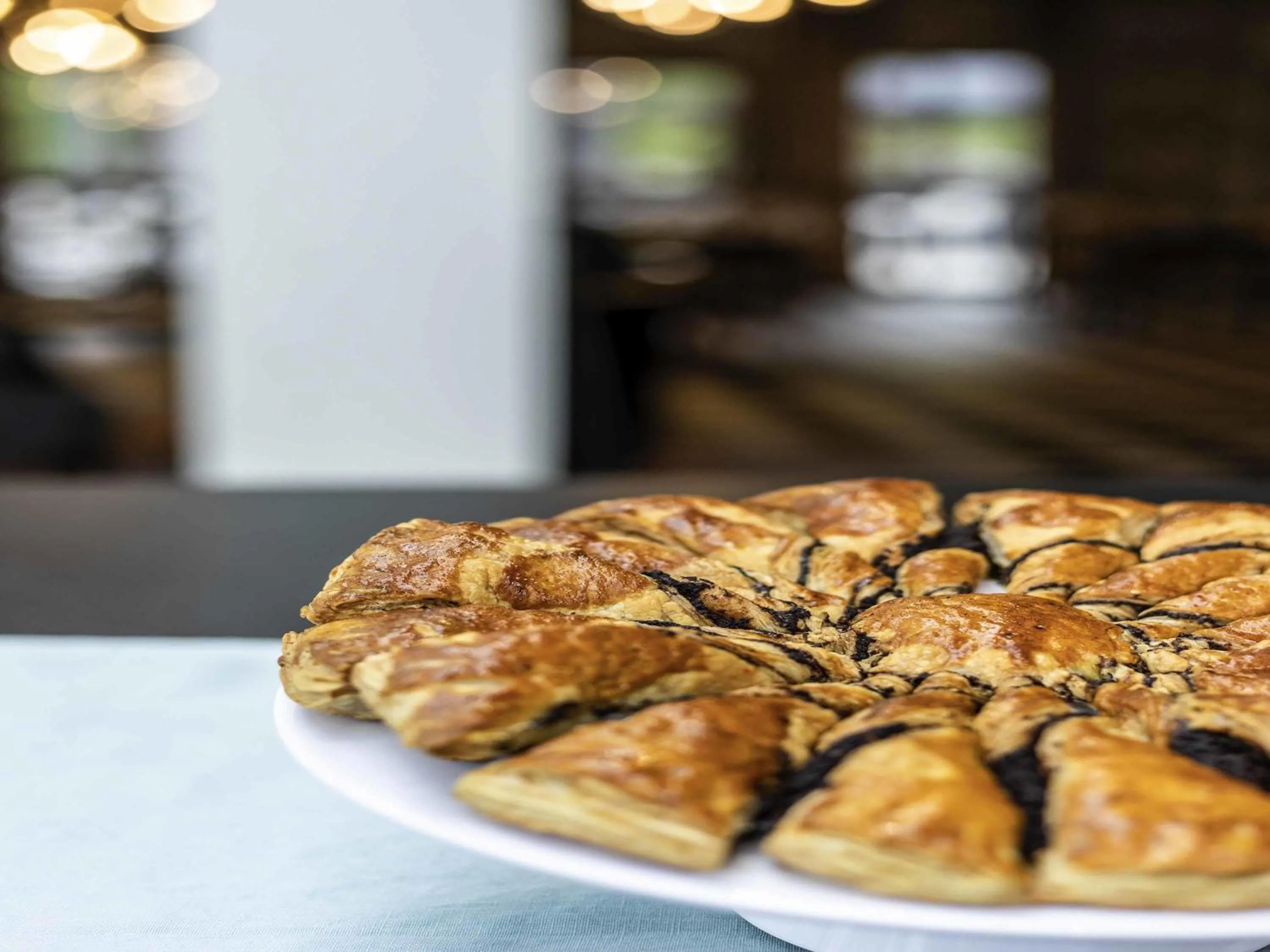 Restaurant/places to eat in Novotel Mohammedia