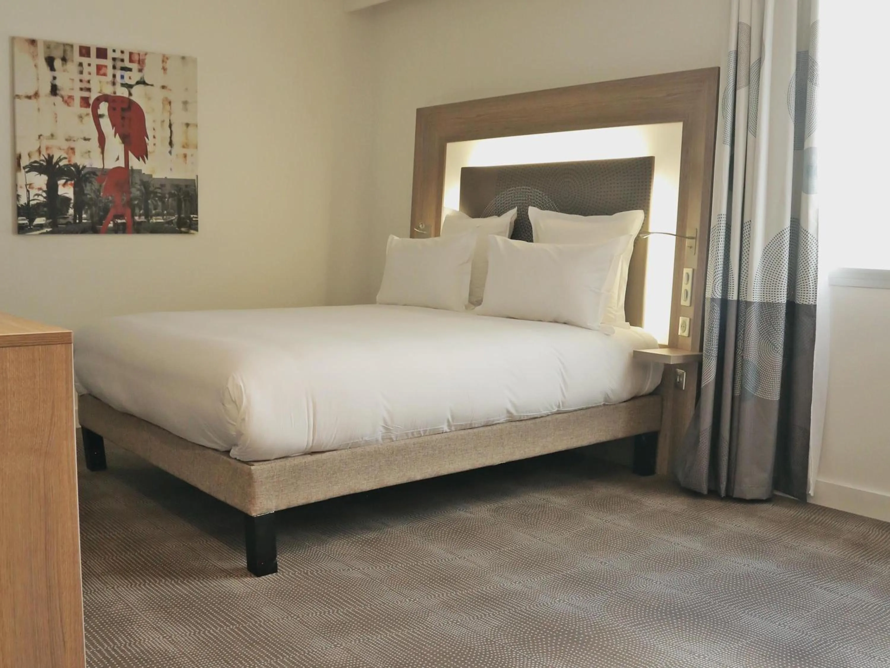 Bedroom, Bed in Novotel Mohammedia