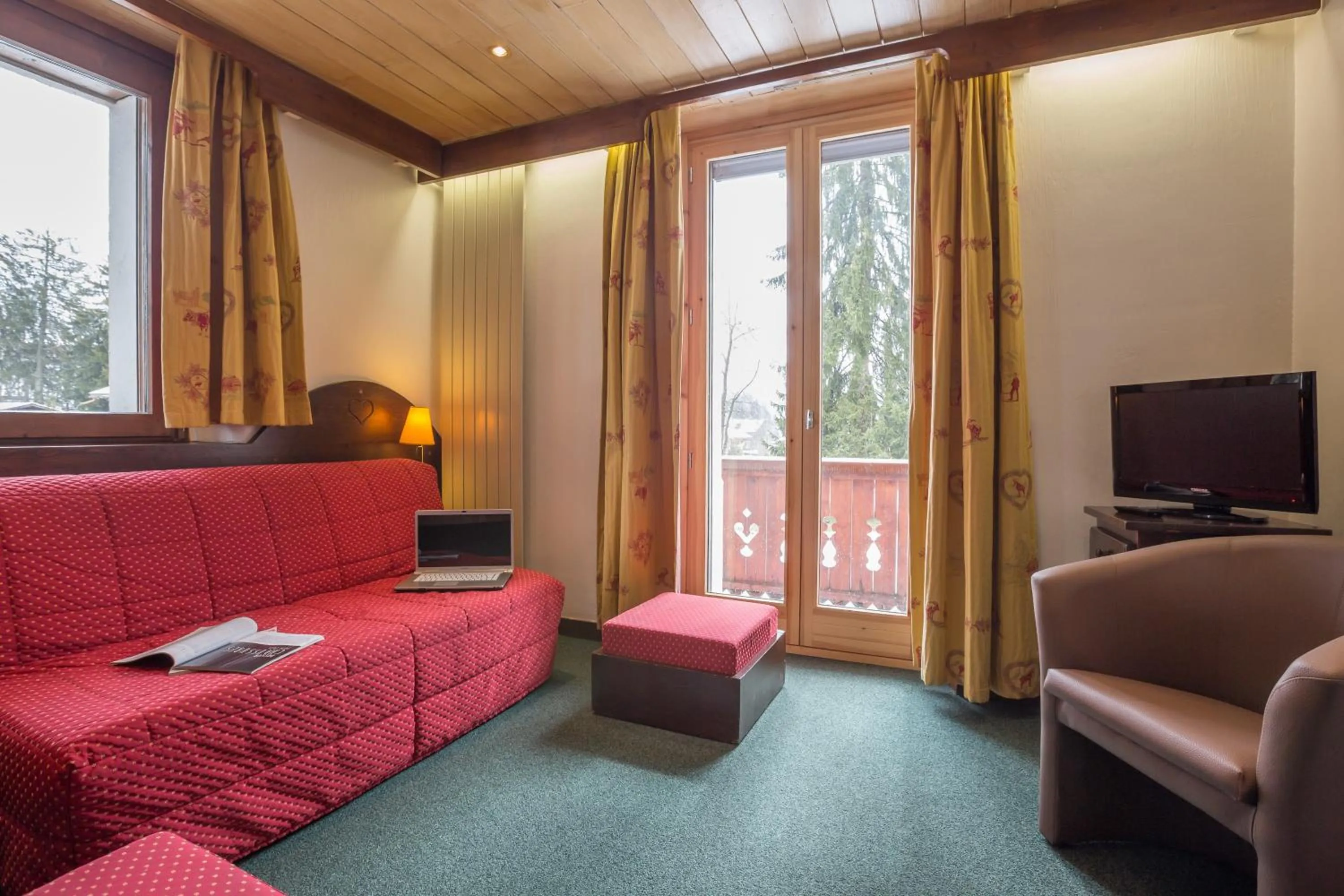 Communal lounge/ TV room in Résidence Pierre & Vacances Le Mont d'Arbois