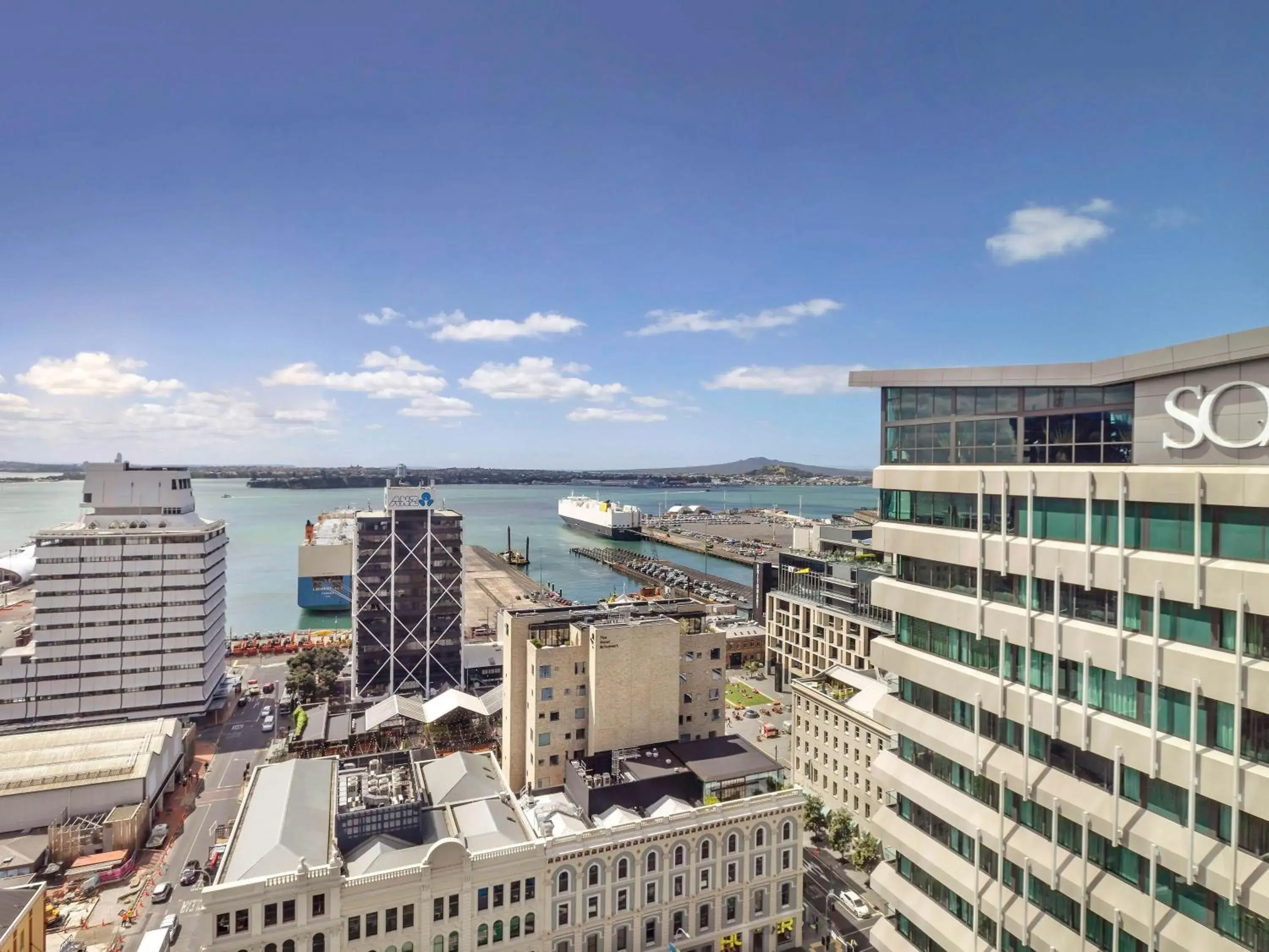 Property building in SO/ Auckland Property building in SO/ Auckland
