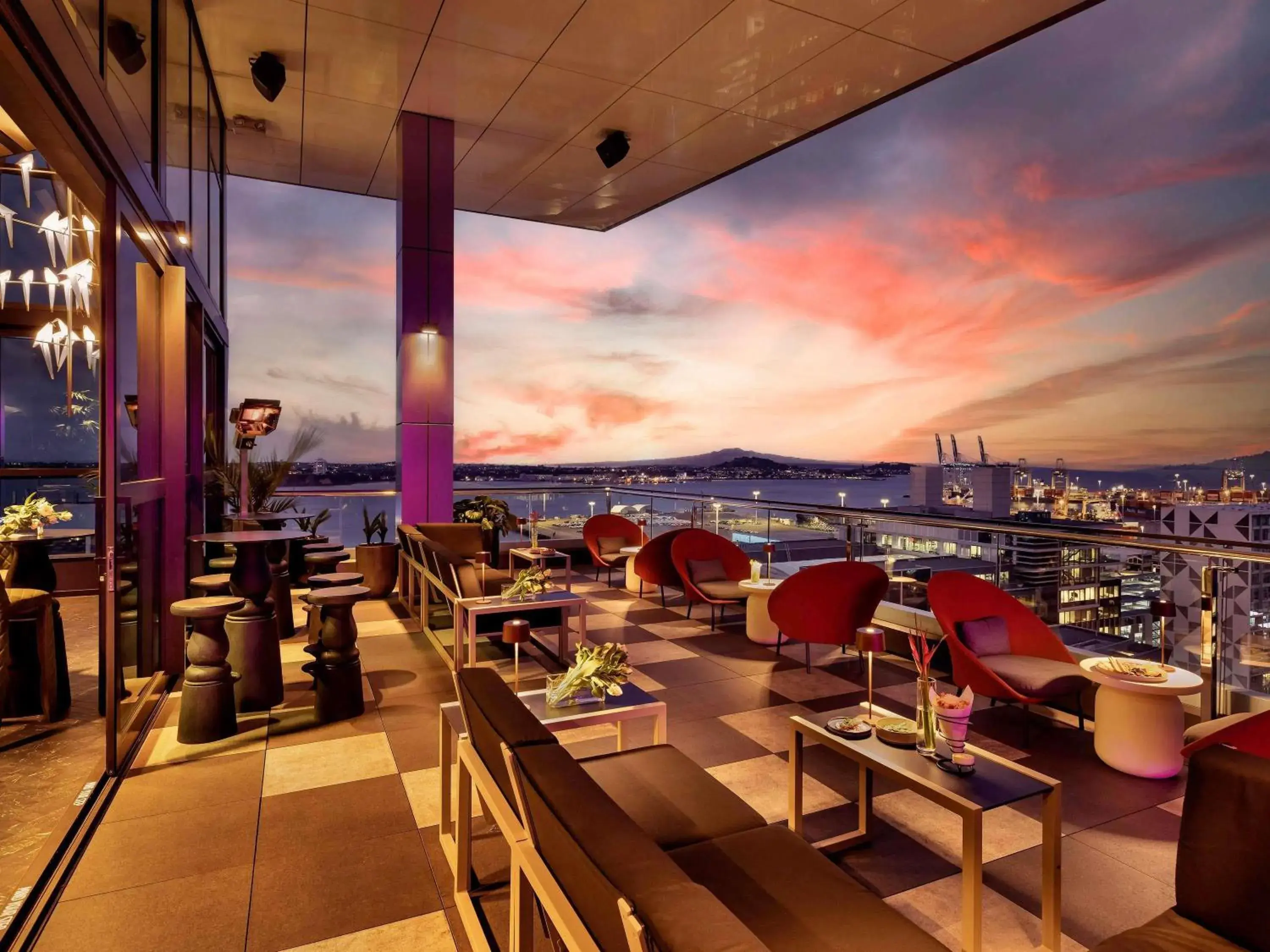 Property building in SO/ Auckland Property building in SO/ Auckland