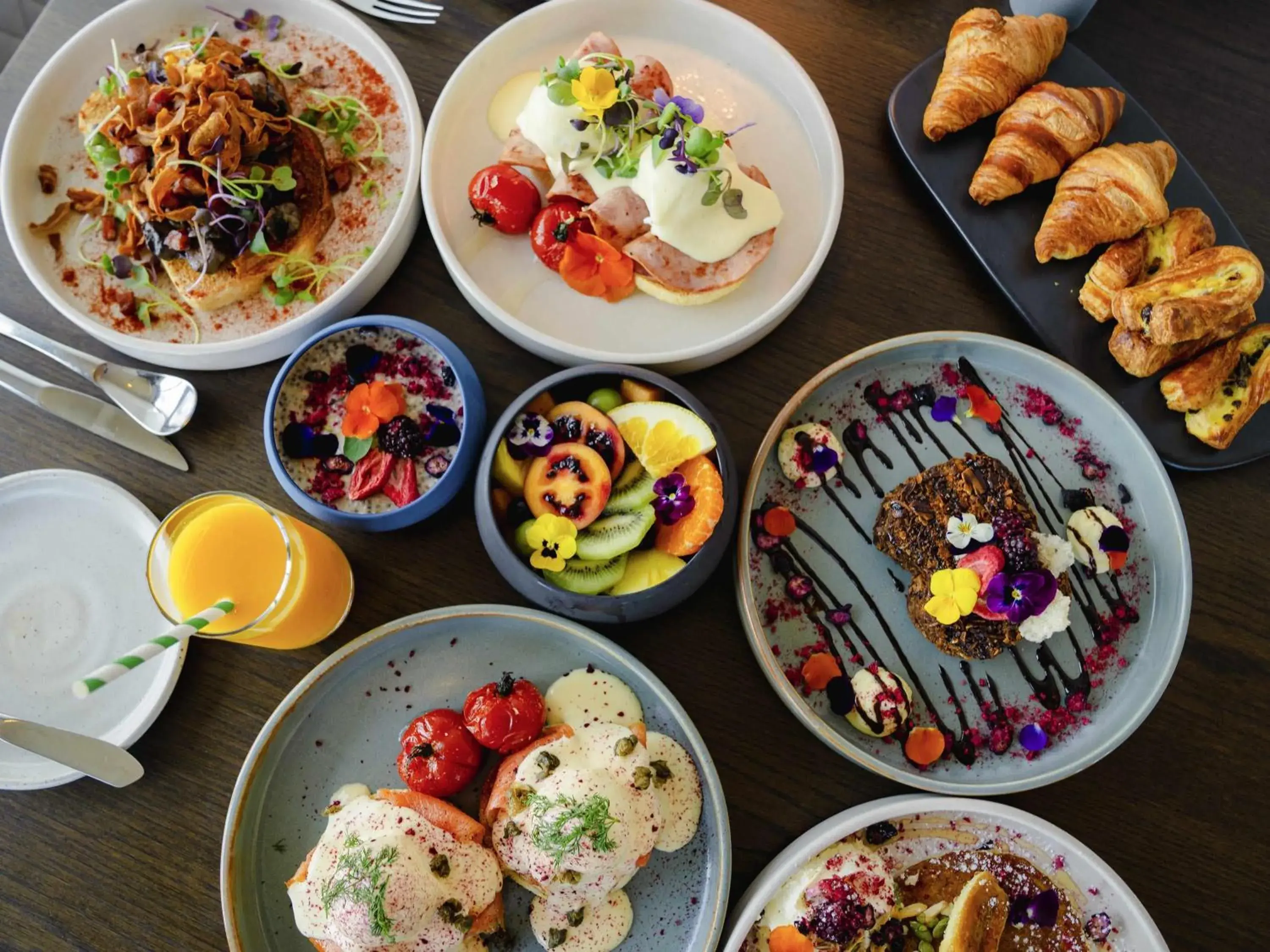 Breakfast in SO/ Auckland Breakfast in SO/ Auckland