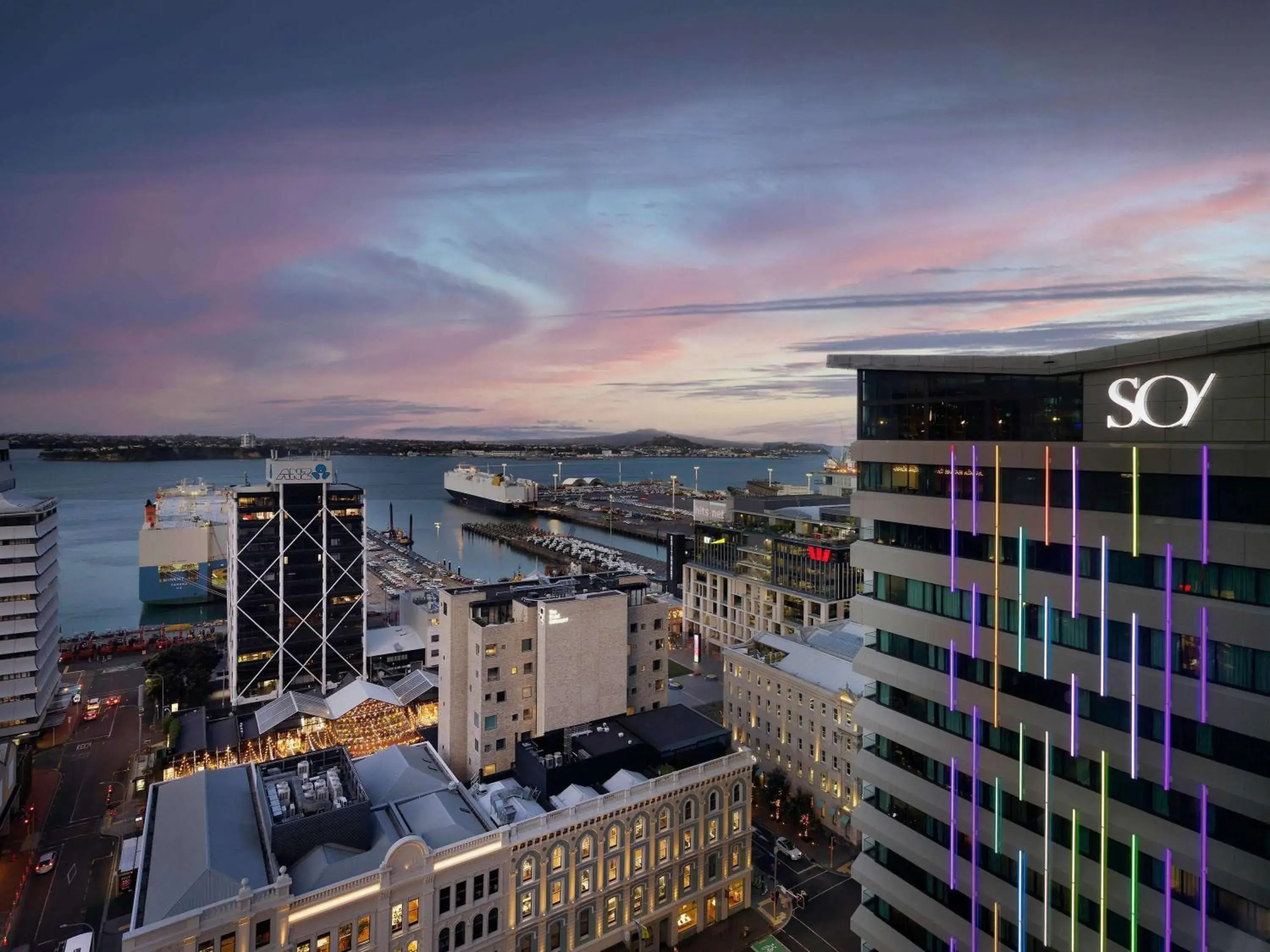 Property building in SO/ Auckland Property building in SO/ Auckland