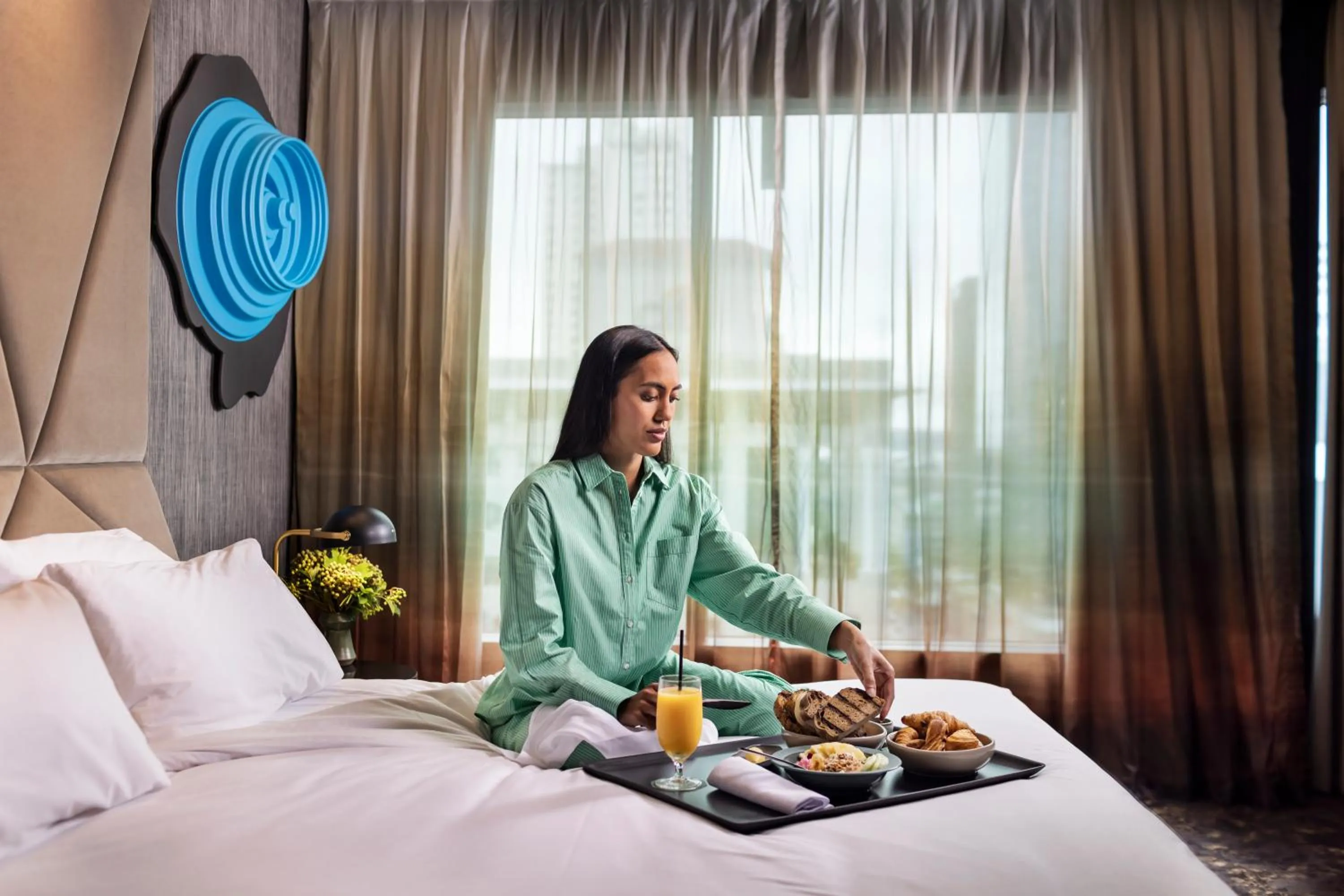 Breakfast, Bed in SO/ Auckland