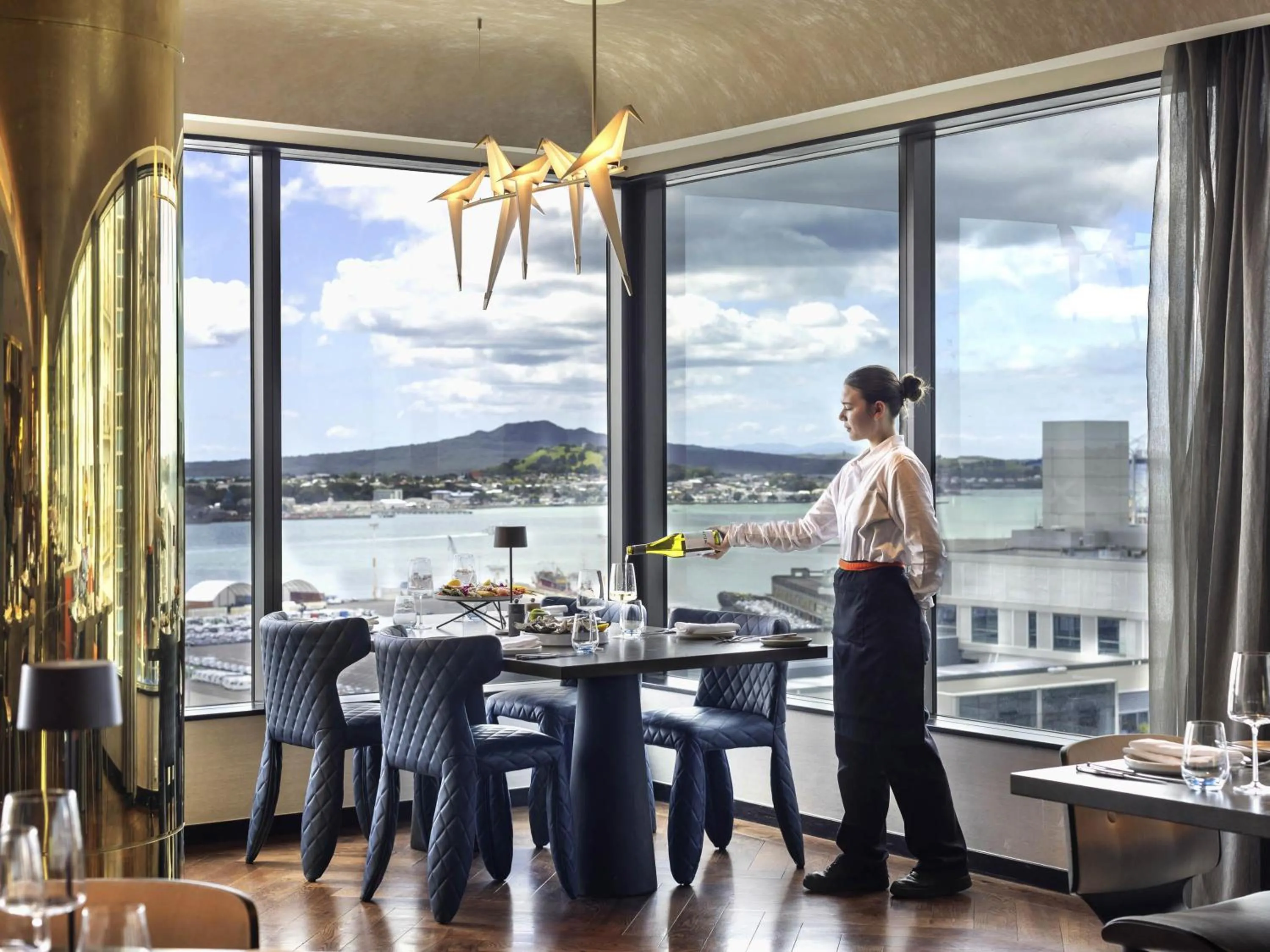 Restaurant/places to eat in SO/ Auckland