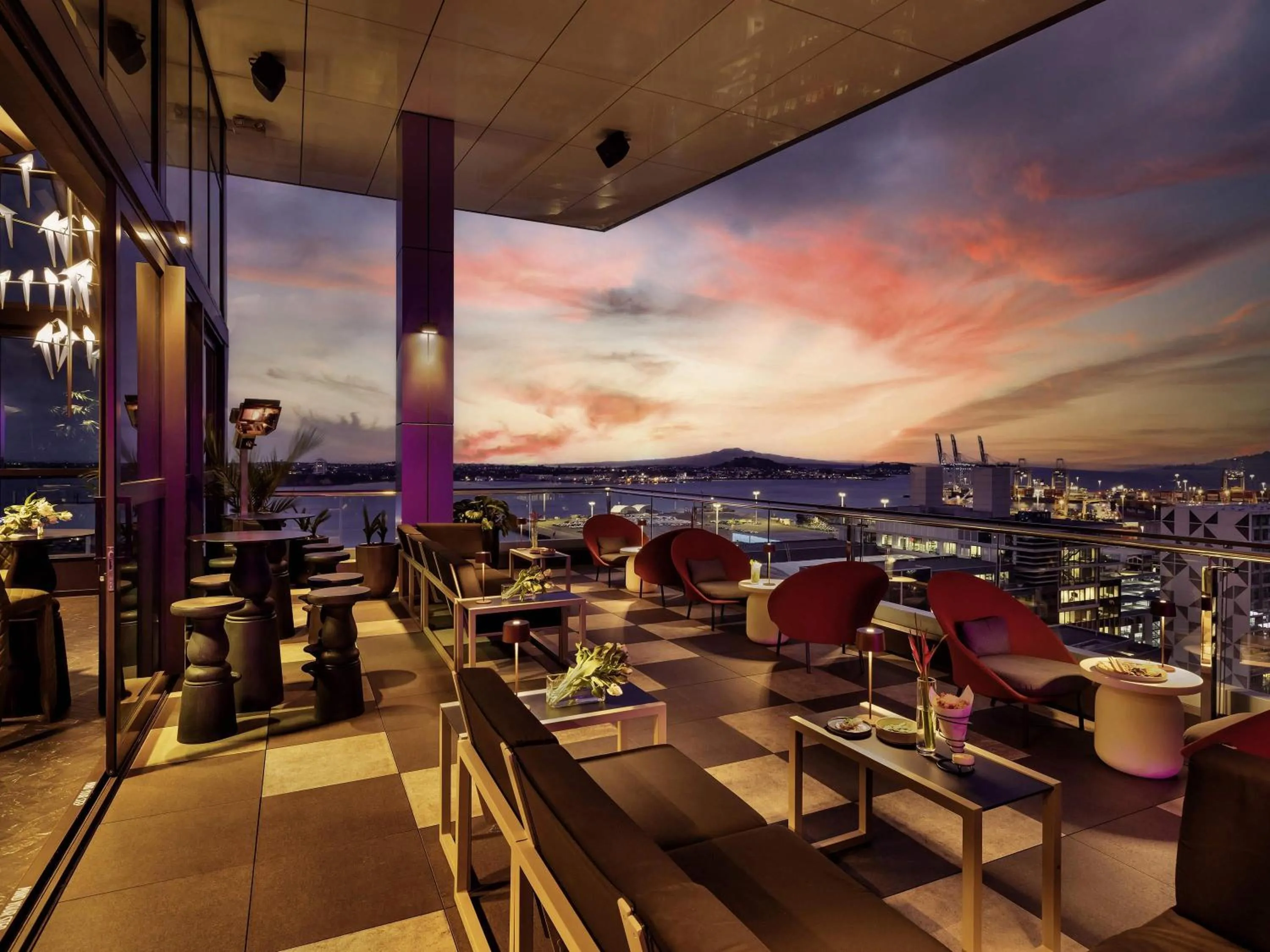 Lounge or bar in SO/ Auckland