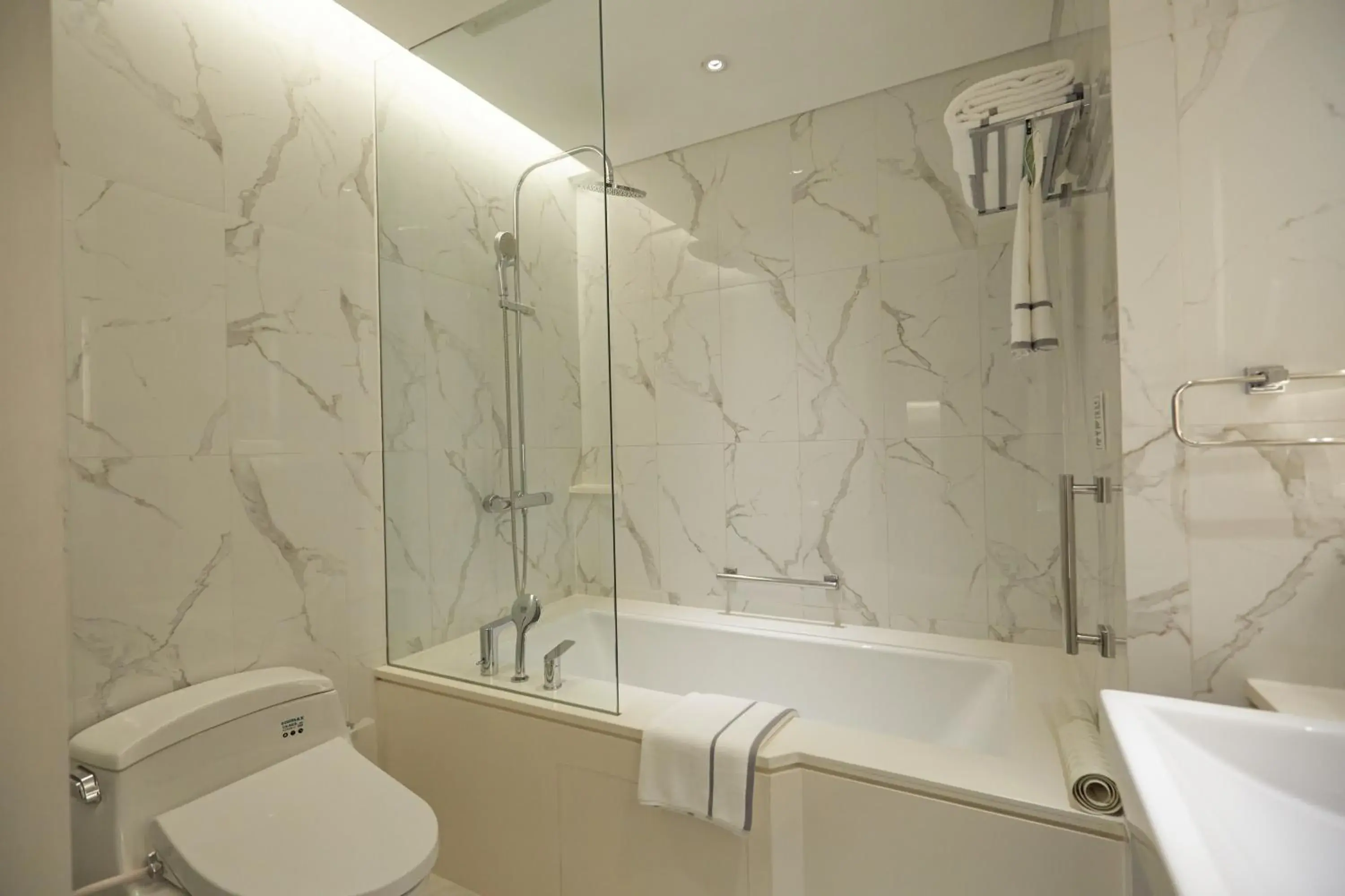 Studio Deluxe in Somerset Maison Asoke Bangkok Studio Deluxe in Somerset Maison Asoke Bangkok