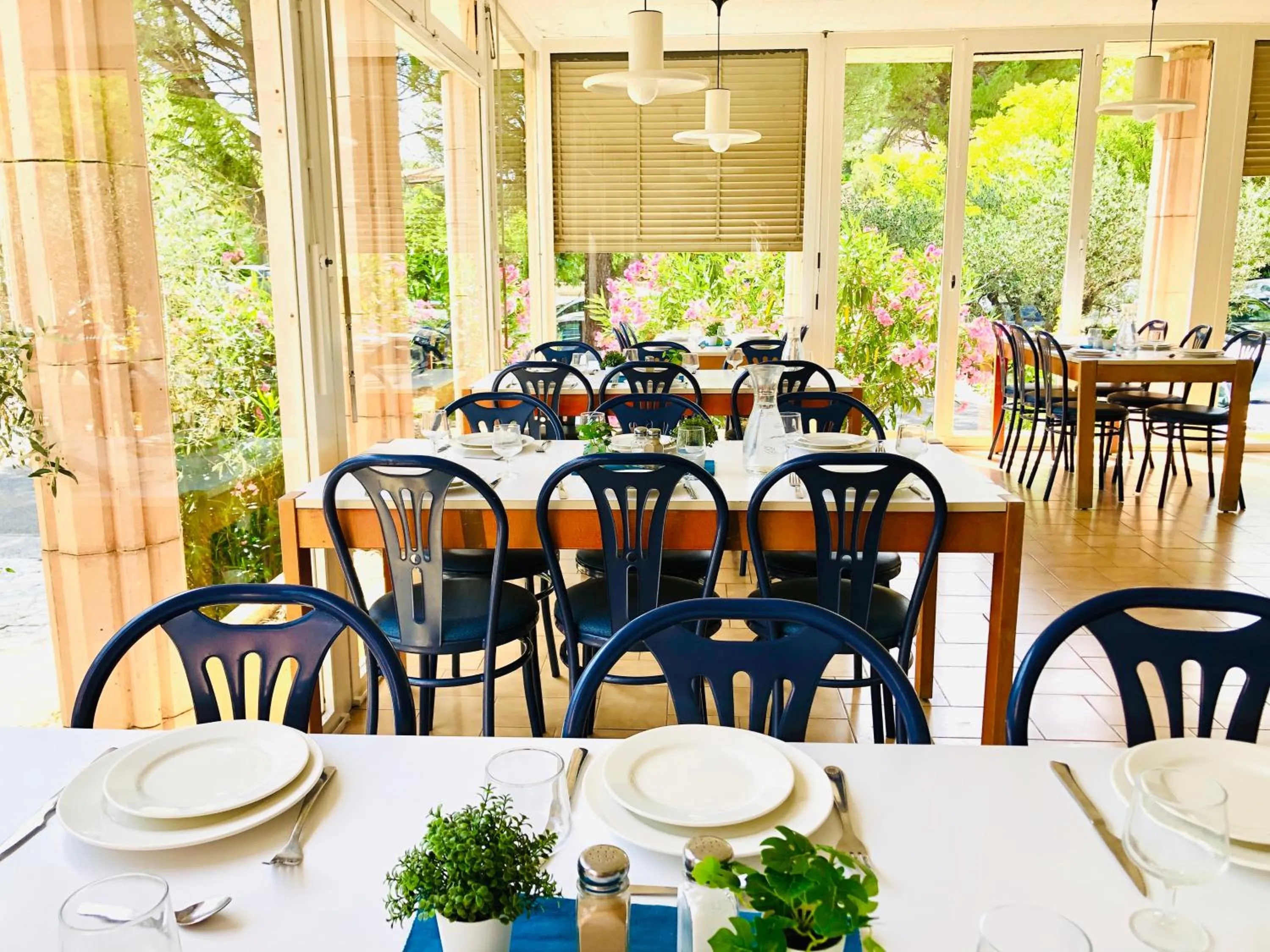 Restaurant/places to eat in Village vacances Le Hameau des Oliviers