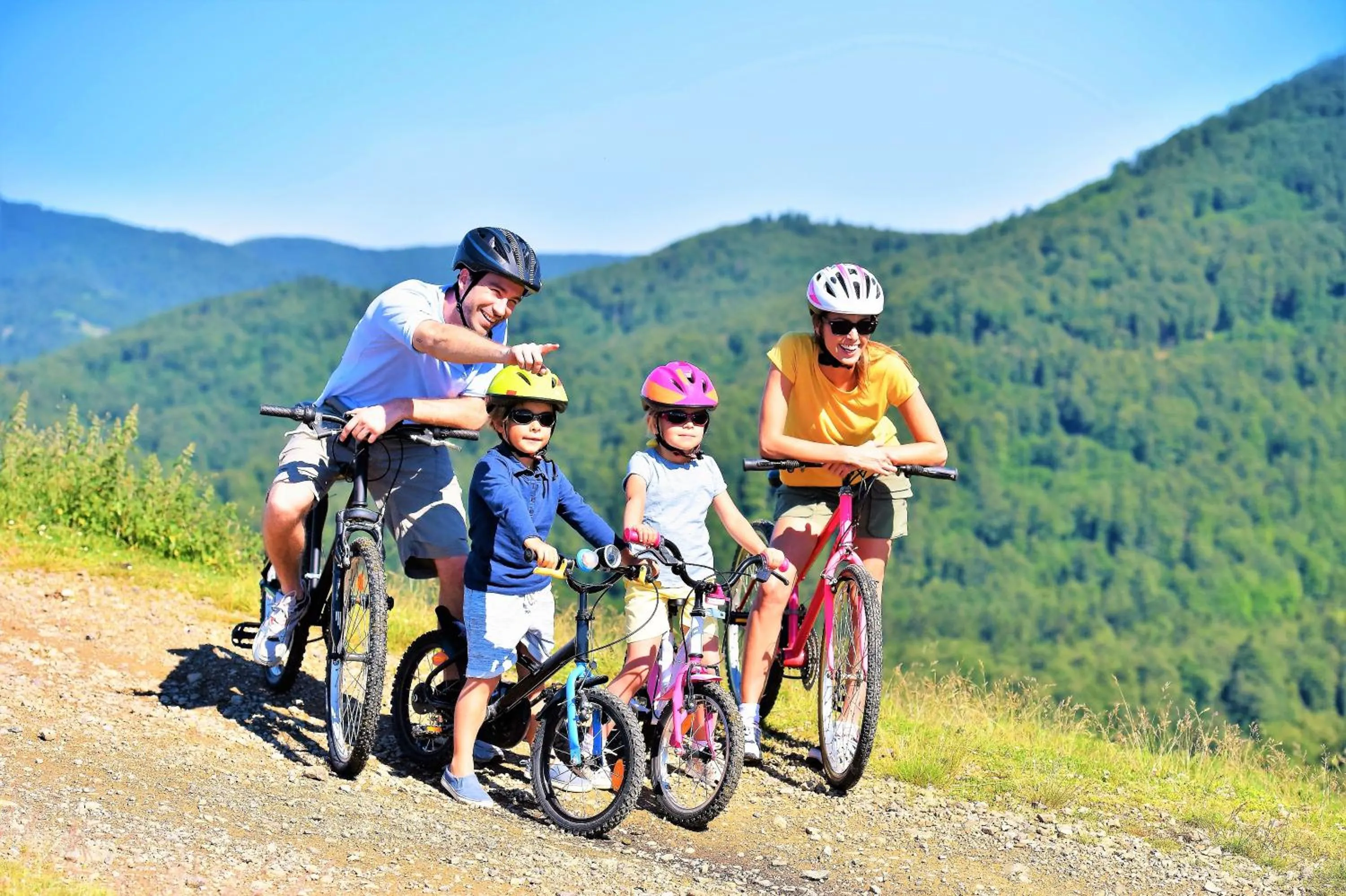 Cycling in Village vacances Le Hameau des Oliviers