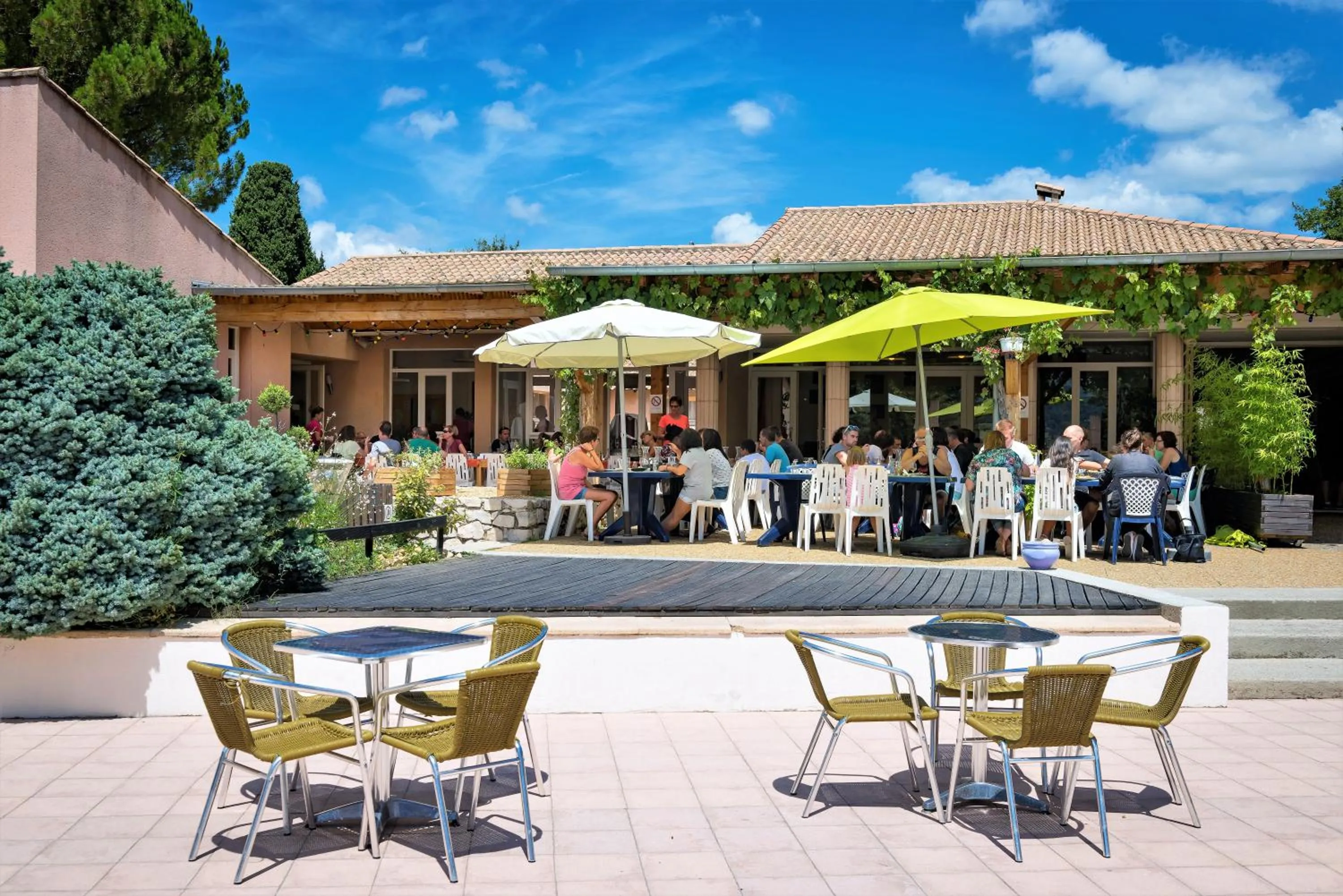 Balcony/Terrace in Village vacances Le Hameau des Oliviers