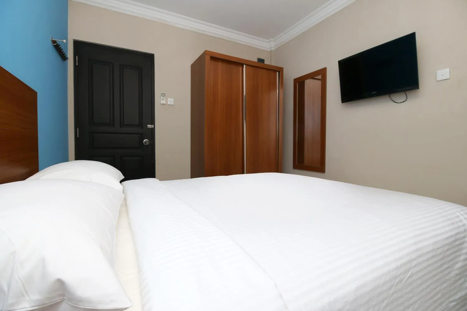 Bedroom, Bed in Safina Inn Syariah Sekupang Batam