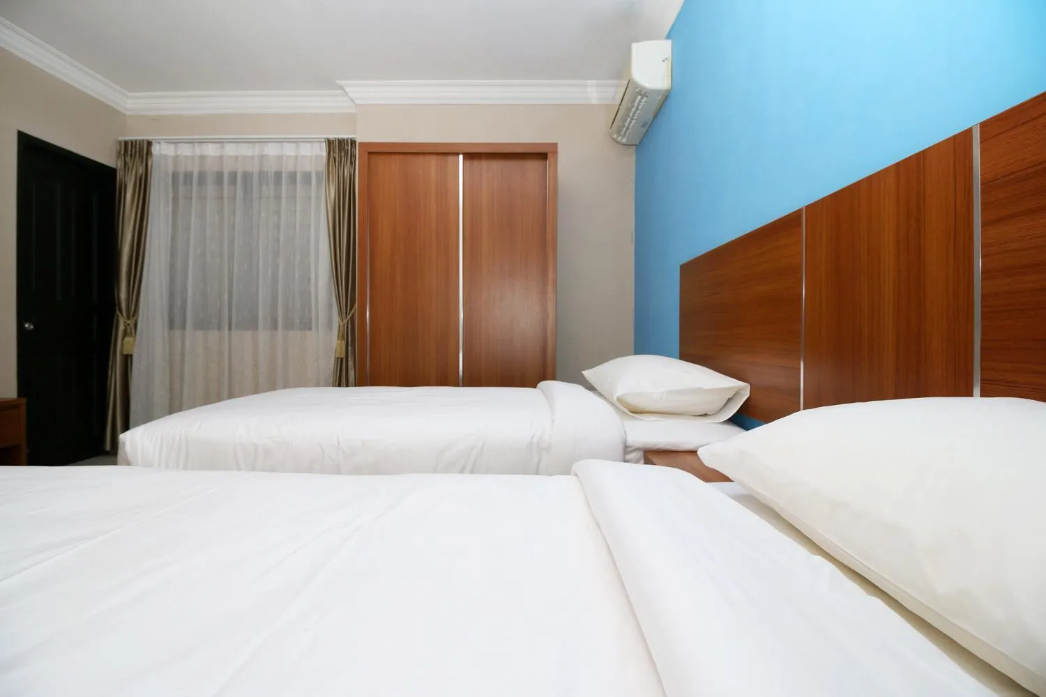 Bedroom, Bed in Safina Inn Syariah Sekupang Batam