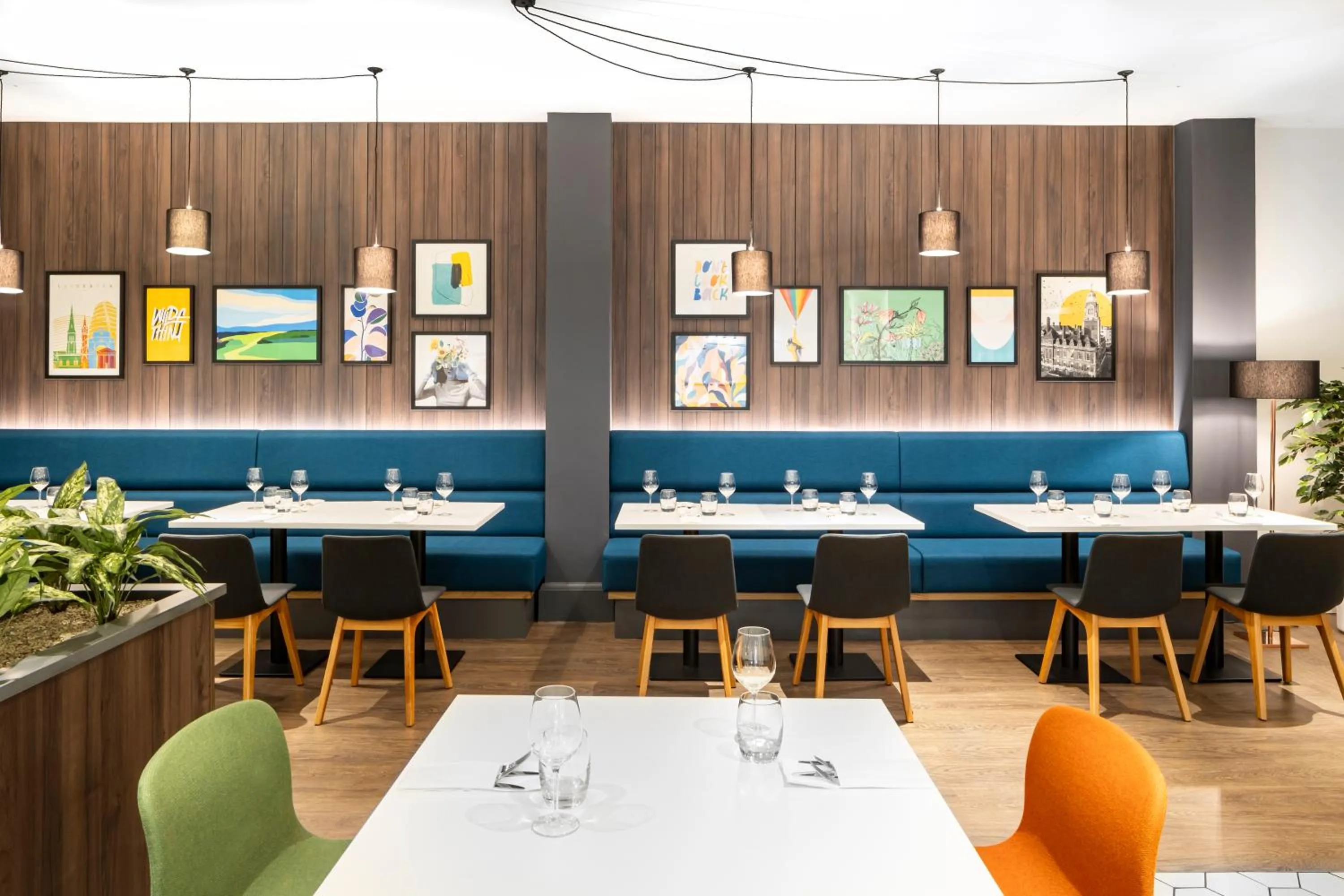 Restaurant/places to eat in Holiday Inn Leicester City by IHG