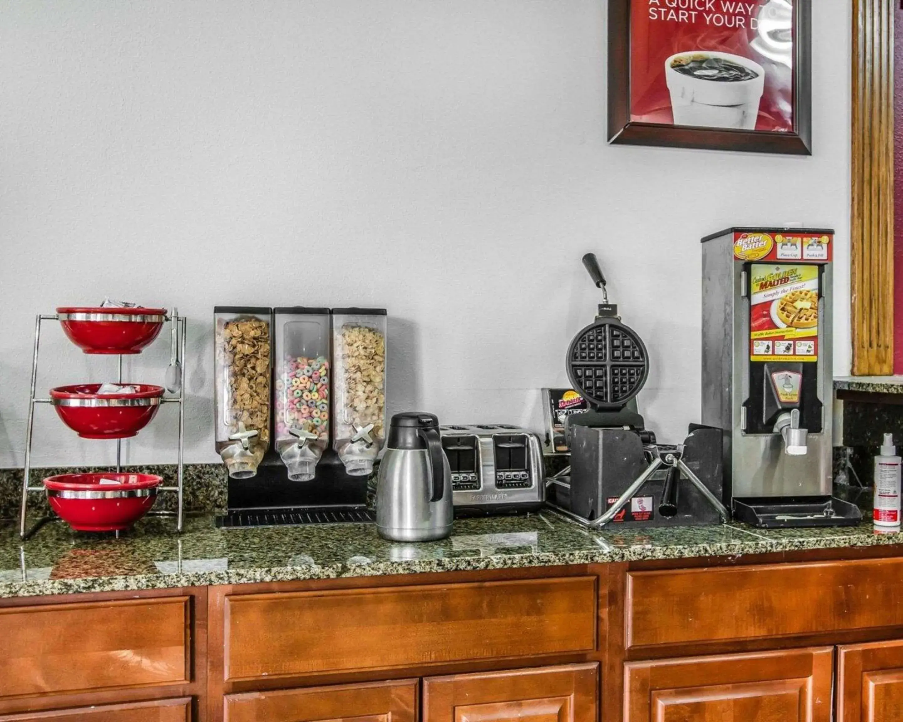 Restaurant/places to eat, Kitchen/Kitchenette in Econo Lodge Inn & Suites Enterprise