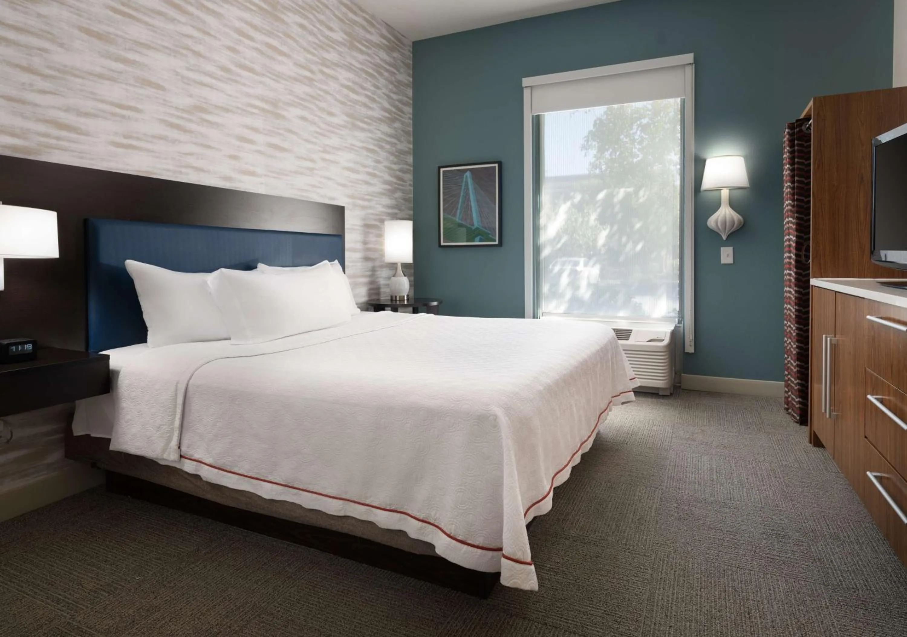 Bed in Home2 Suites by Hilton Charleston Airport Convention Center, SC