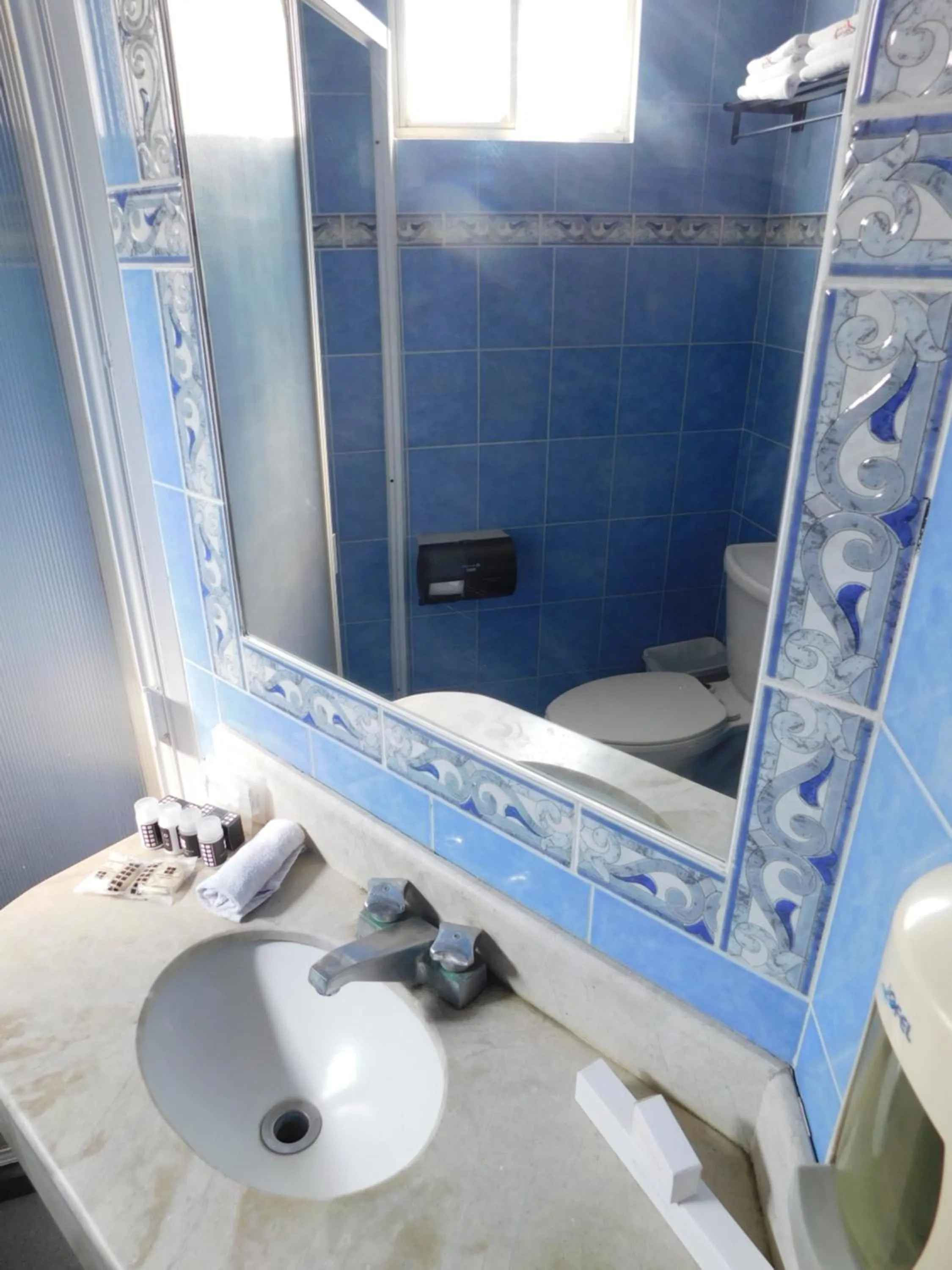 Bathroom in Plaza Poblana