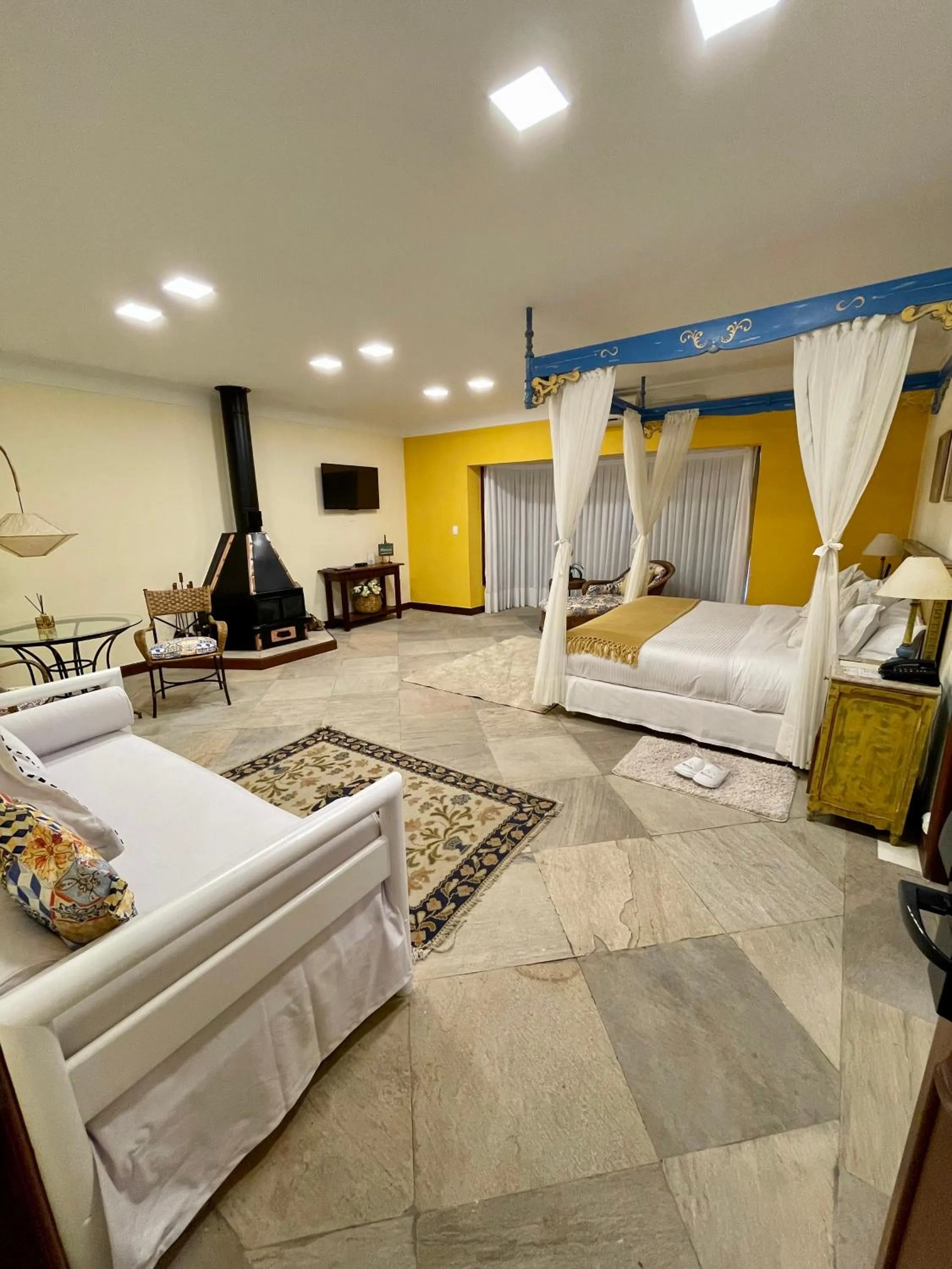 Bed in Quinta da Paz Resort